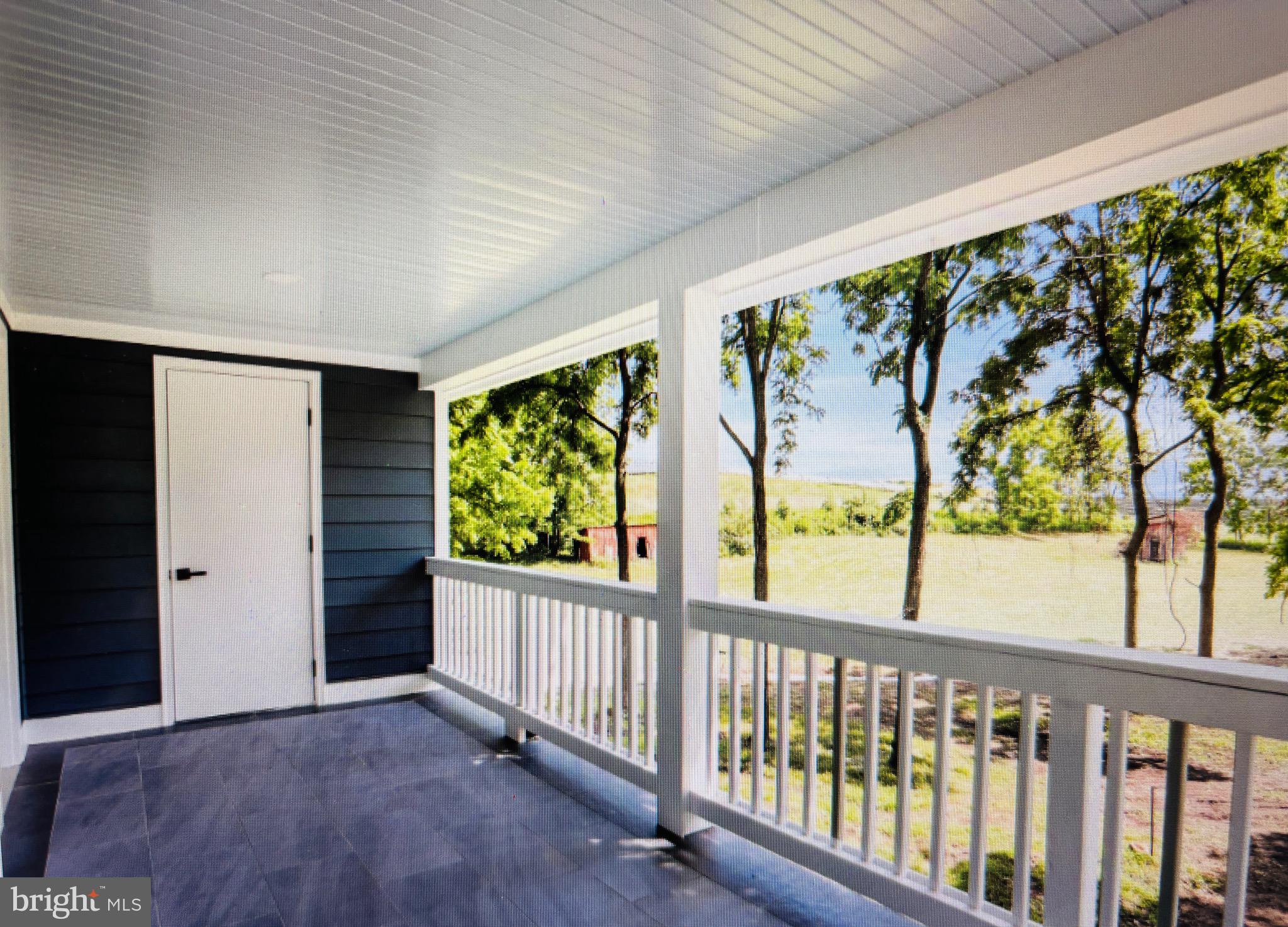 CHARLES TOWN - Residential Lease