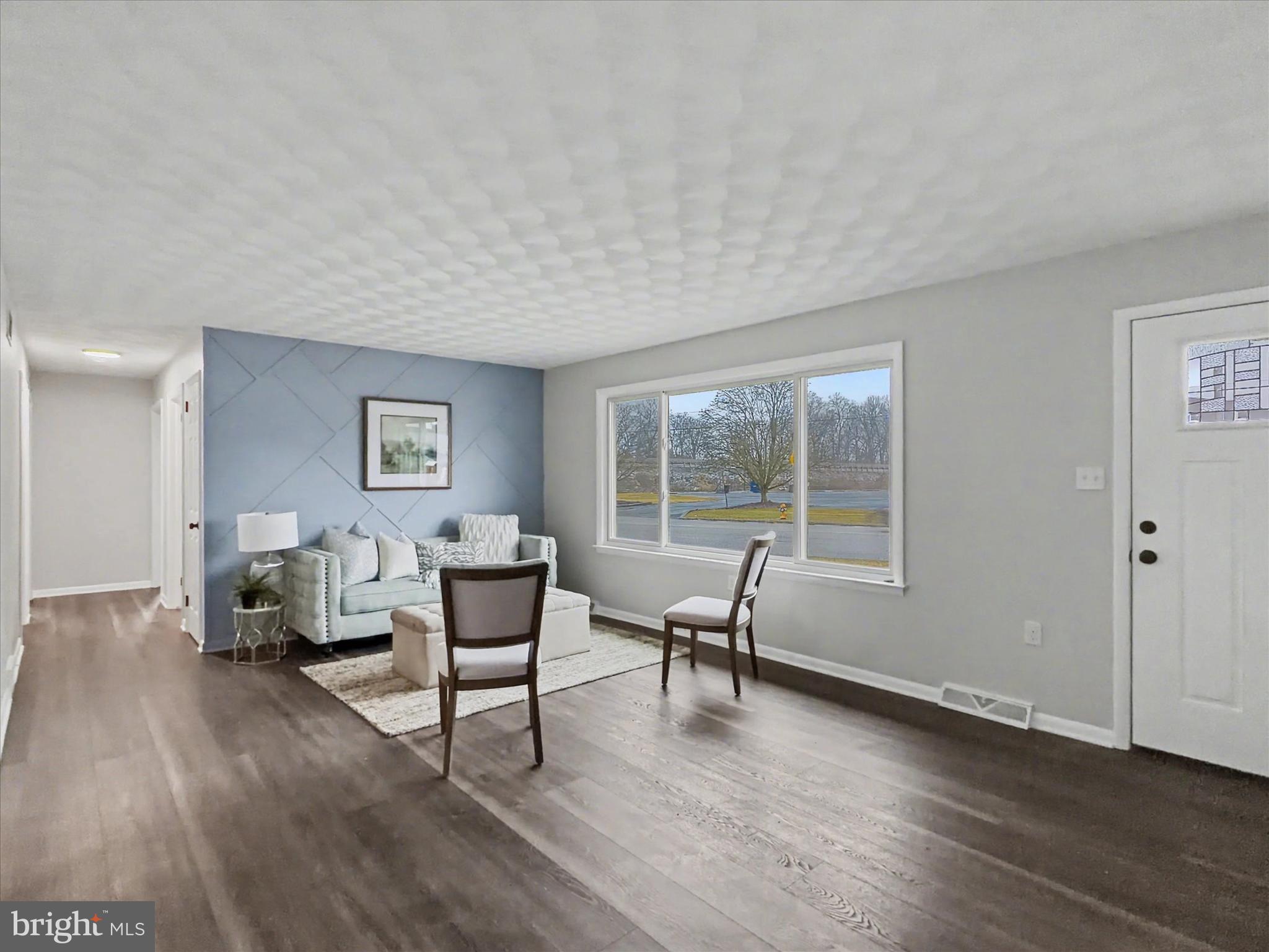 215 SAINT JOHNS CHURCH ROAD