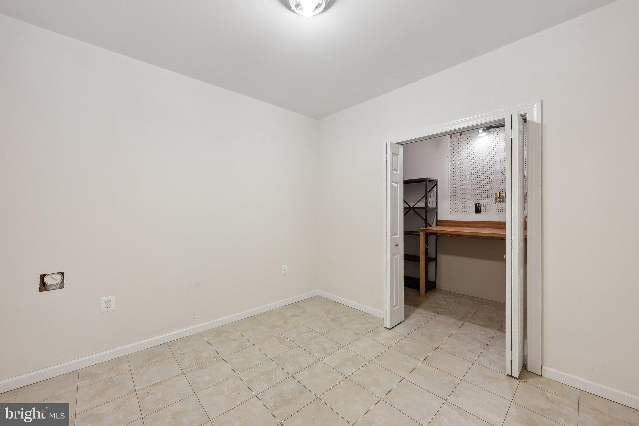 HOLMES RUN ACRES - Residential