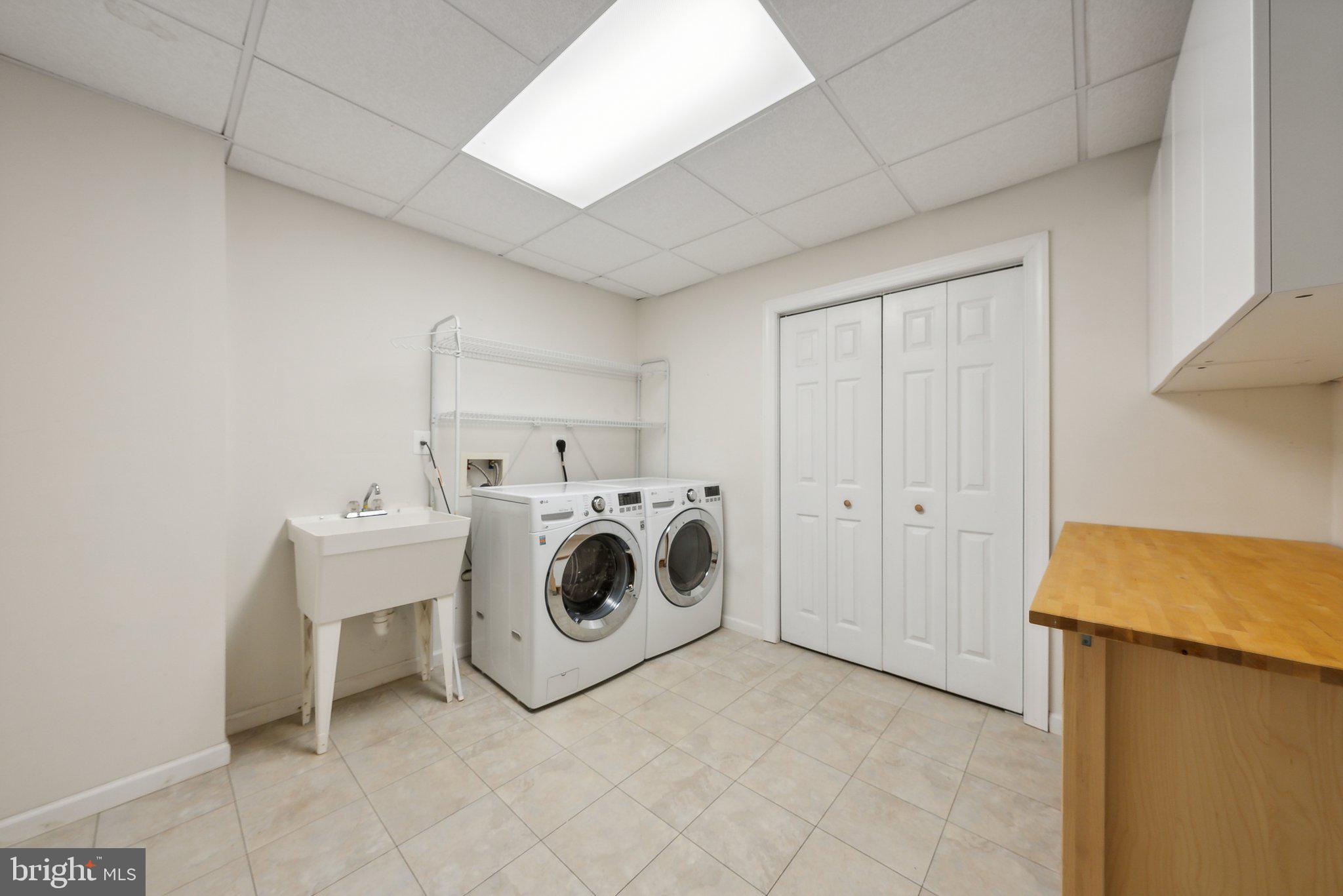 HOLMES RUN ACRES - Residential