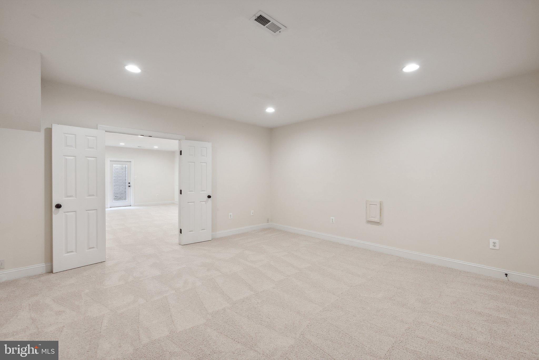 HOLMES RUN ACRES - Residential