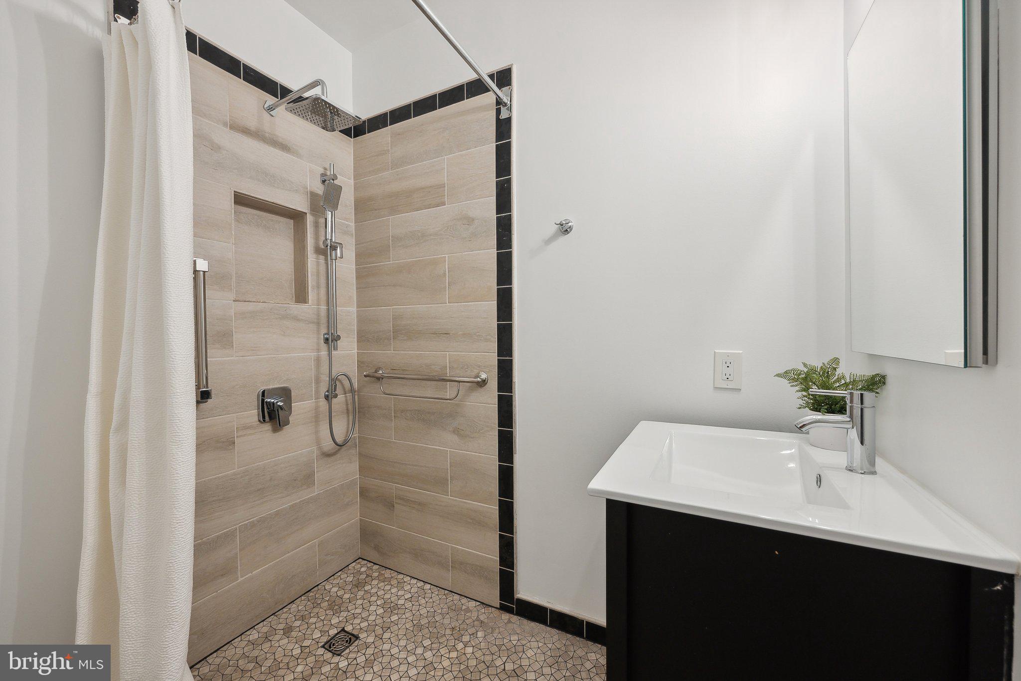 HOLMES RUN ACRES - Residential