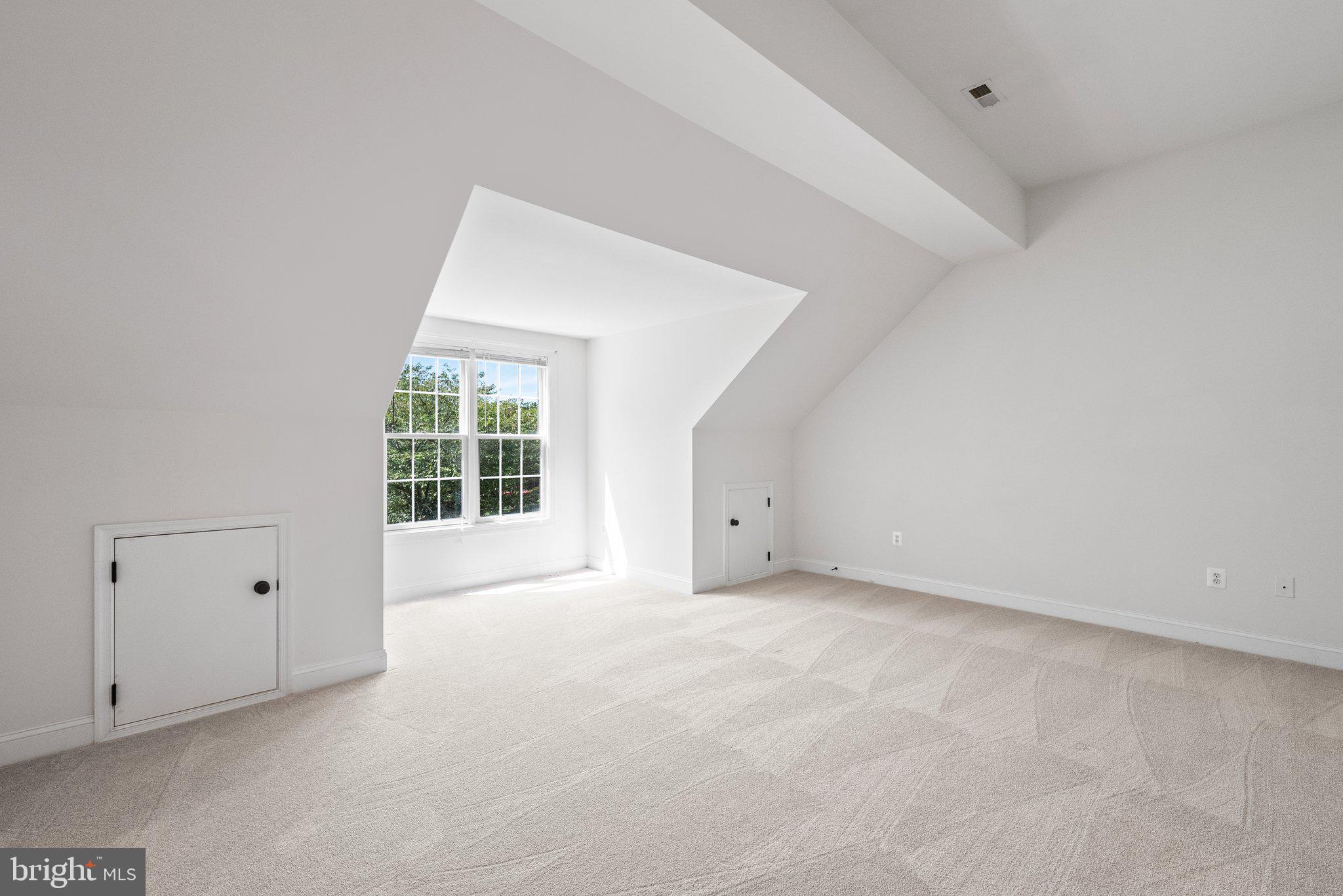 HOLMES RUN ACRES - Residential