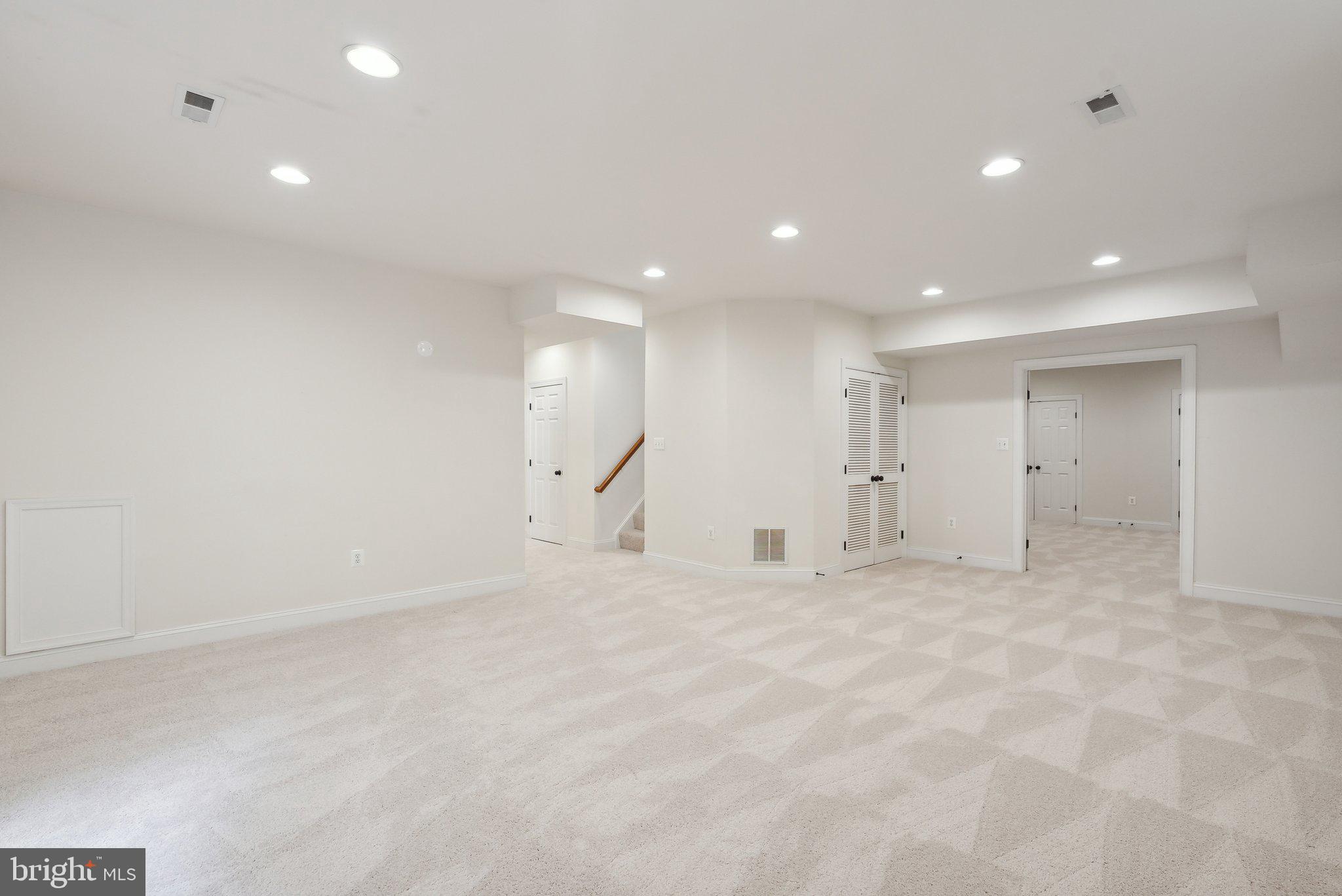 HOLMES RUN ACRES - Residential