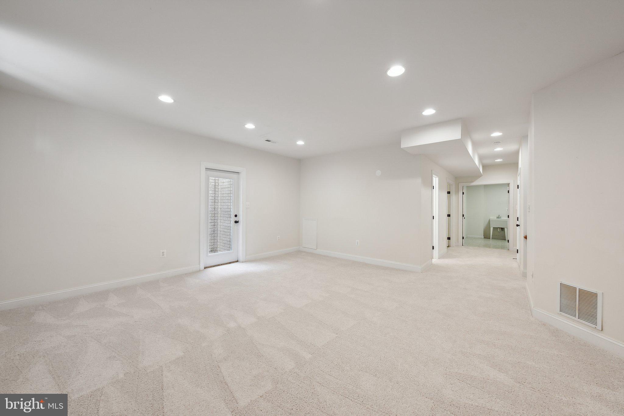 HOLMES RUN ACRES - Residential