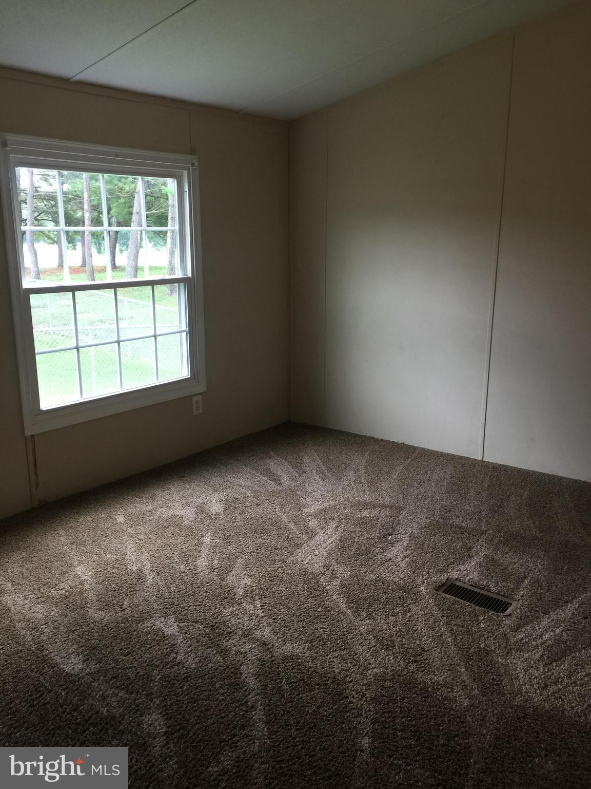 HIGHLAND MANOR - Residential Lease