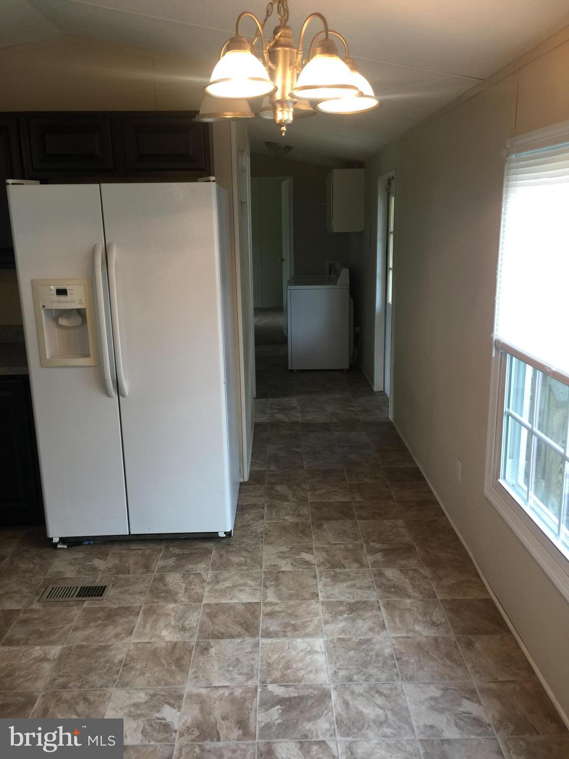 HIGHLAND MANOR - Residential Lease