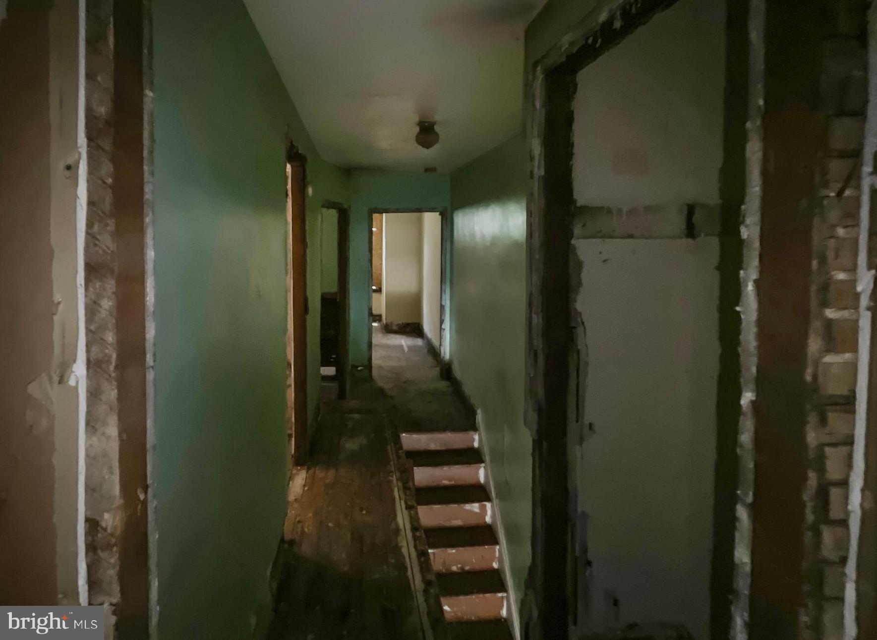 STRAWBERRY MANSION - Residential