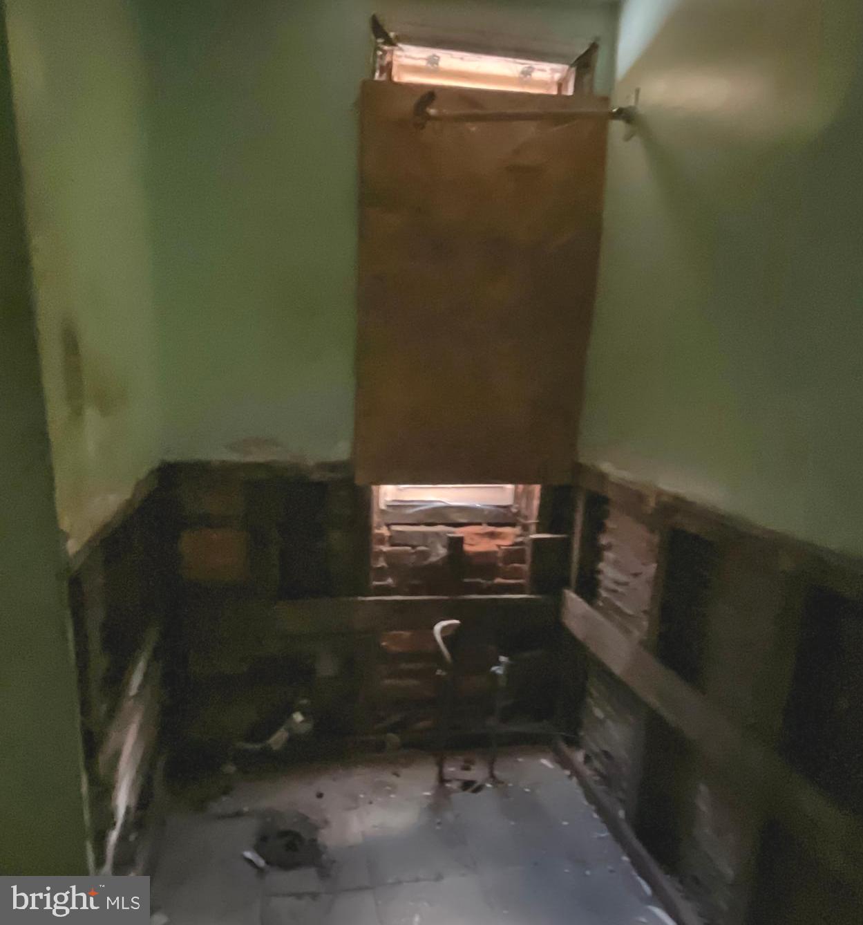 STRAWBERRY MANSION - Residential