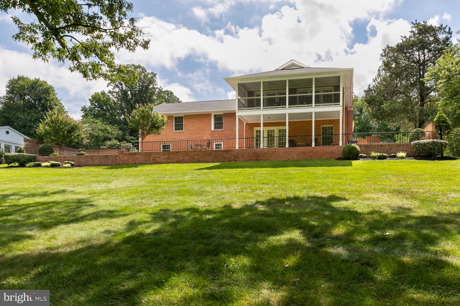 6016 BERWYND ROAD