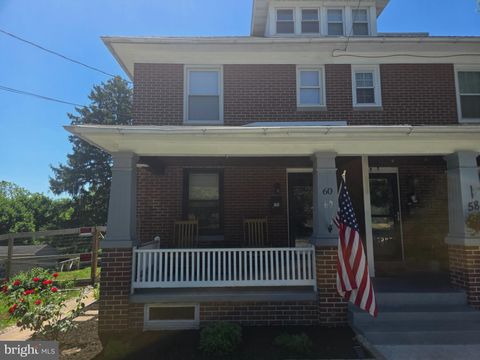 Townhouse For Sale - 60 E York Avenue<br/> SPRING GROVE, PA 17362