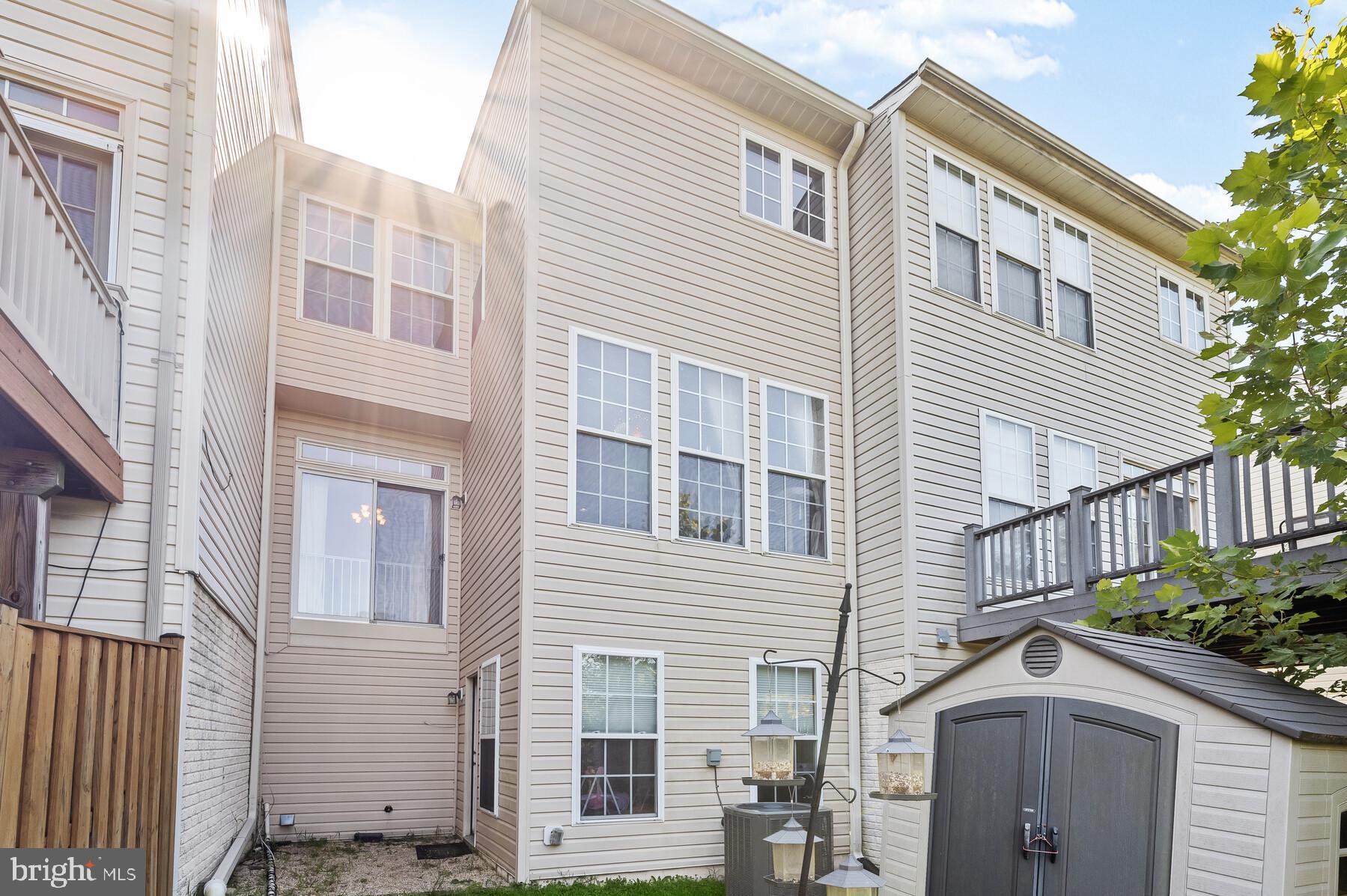 PINEY ORCHARD - Residential