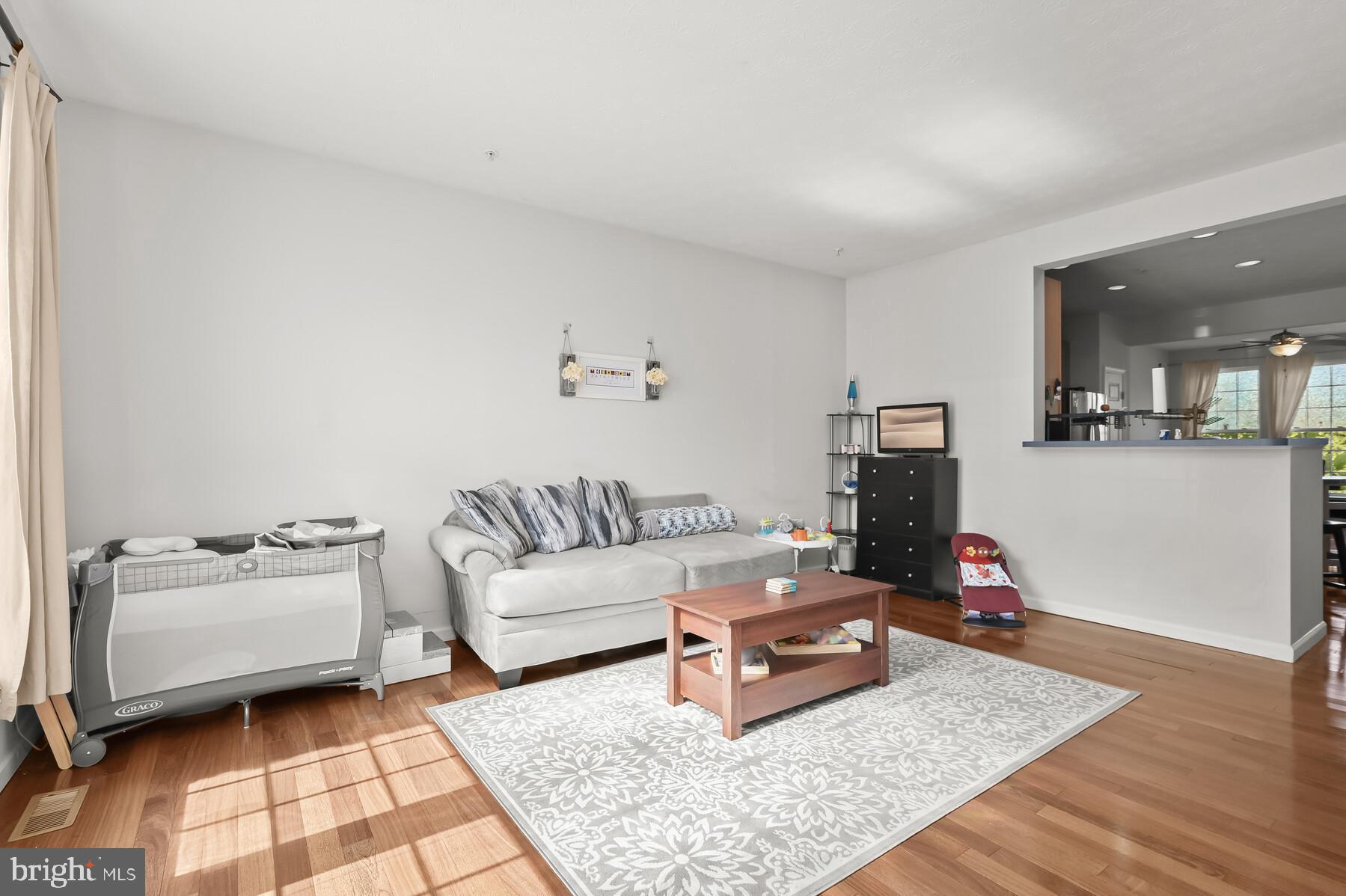 PINEY ORCHARD - Residential