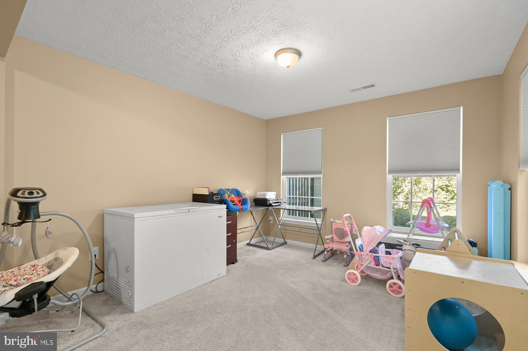 PINEY ORCHARD - Residential