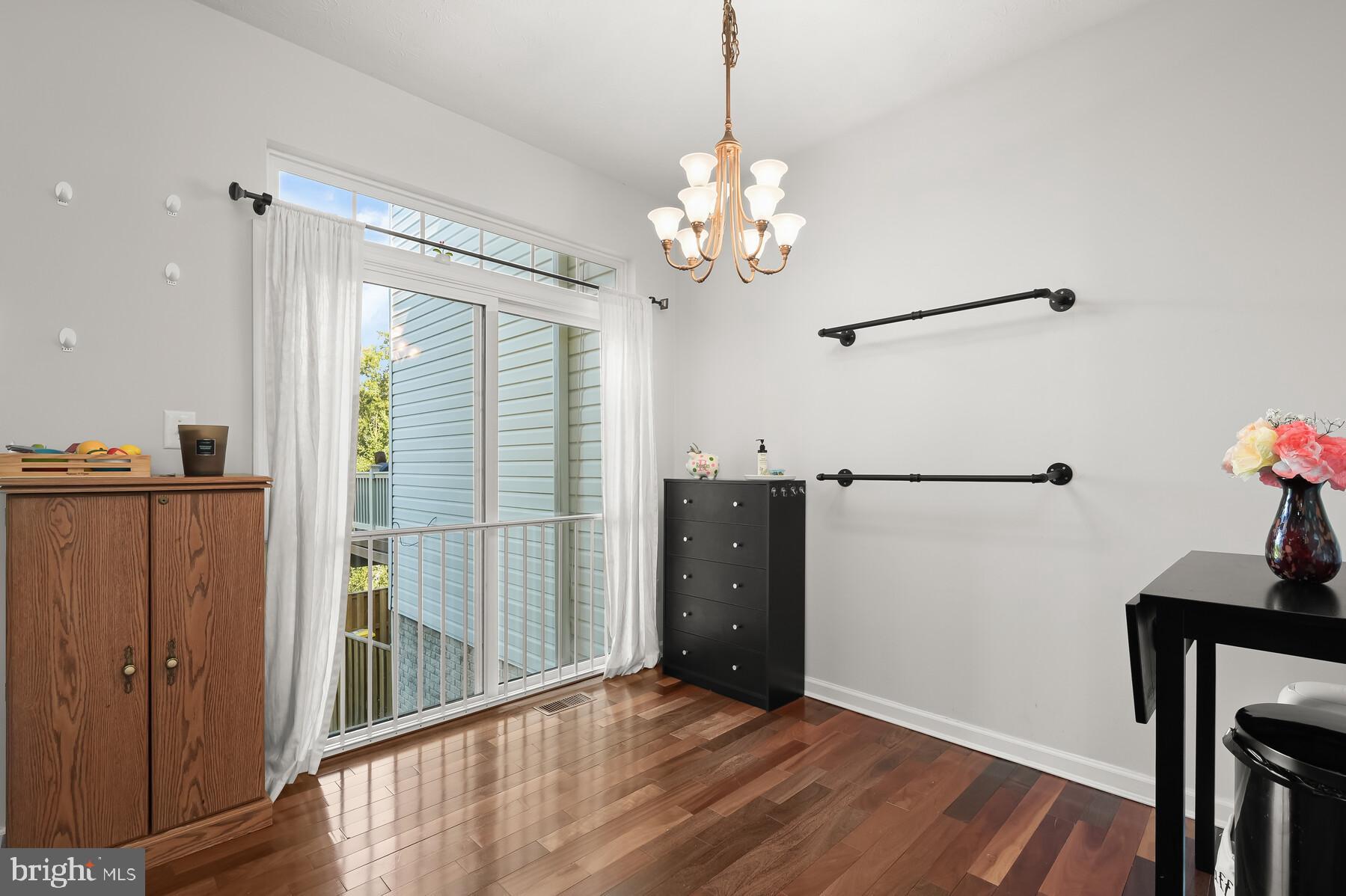 PINEY ORCHARD - Residential