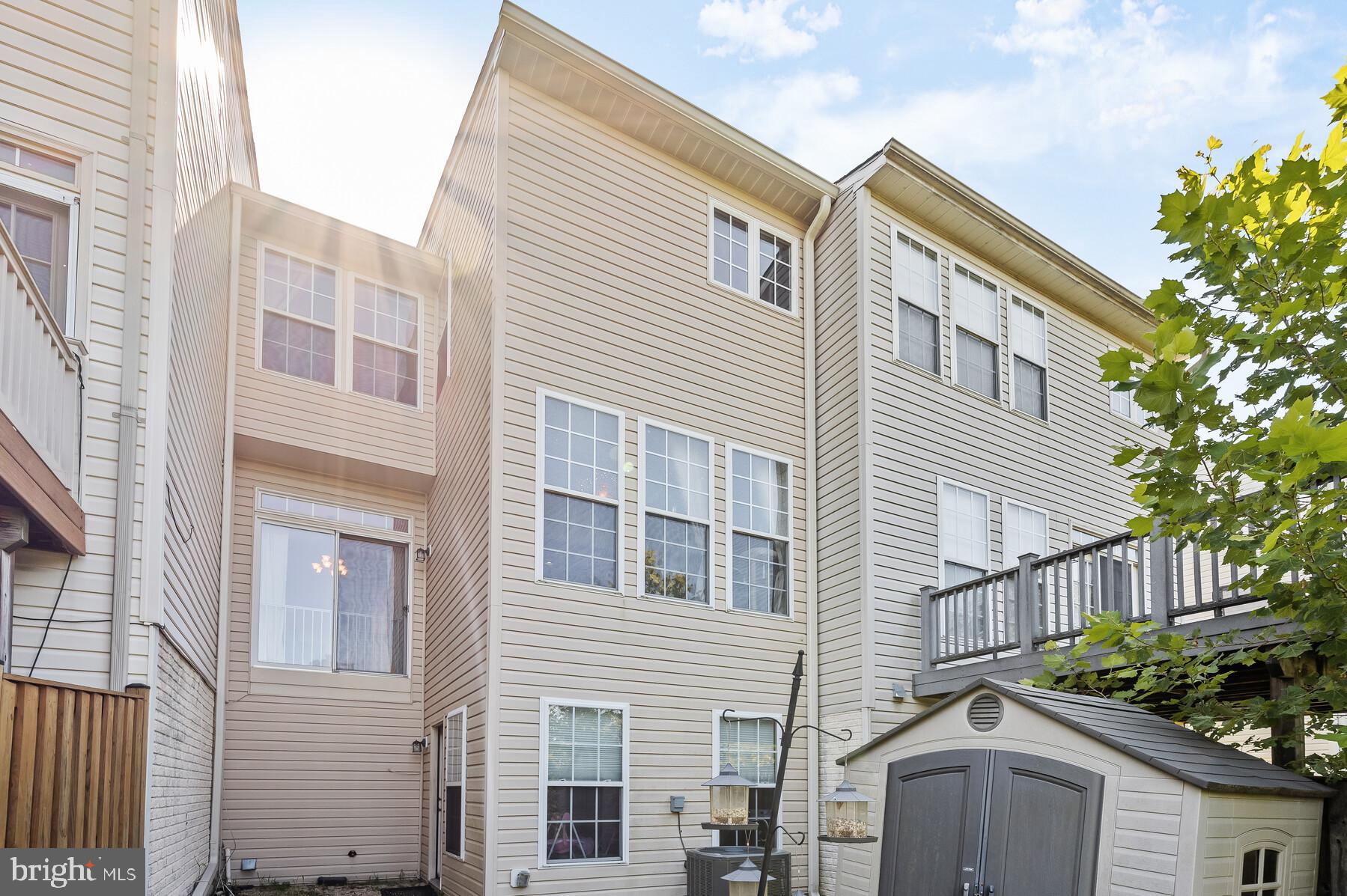 PINEY ORCHARD - Residential