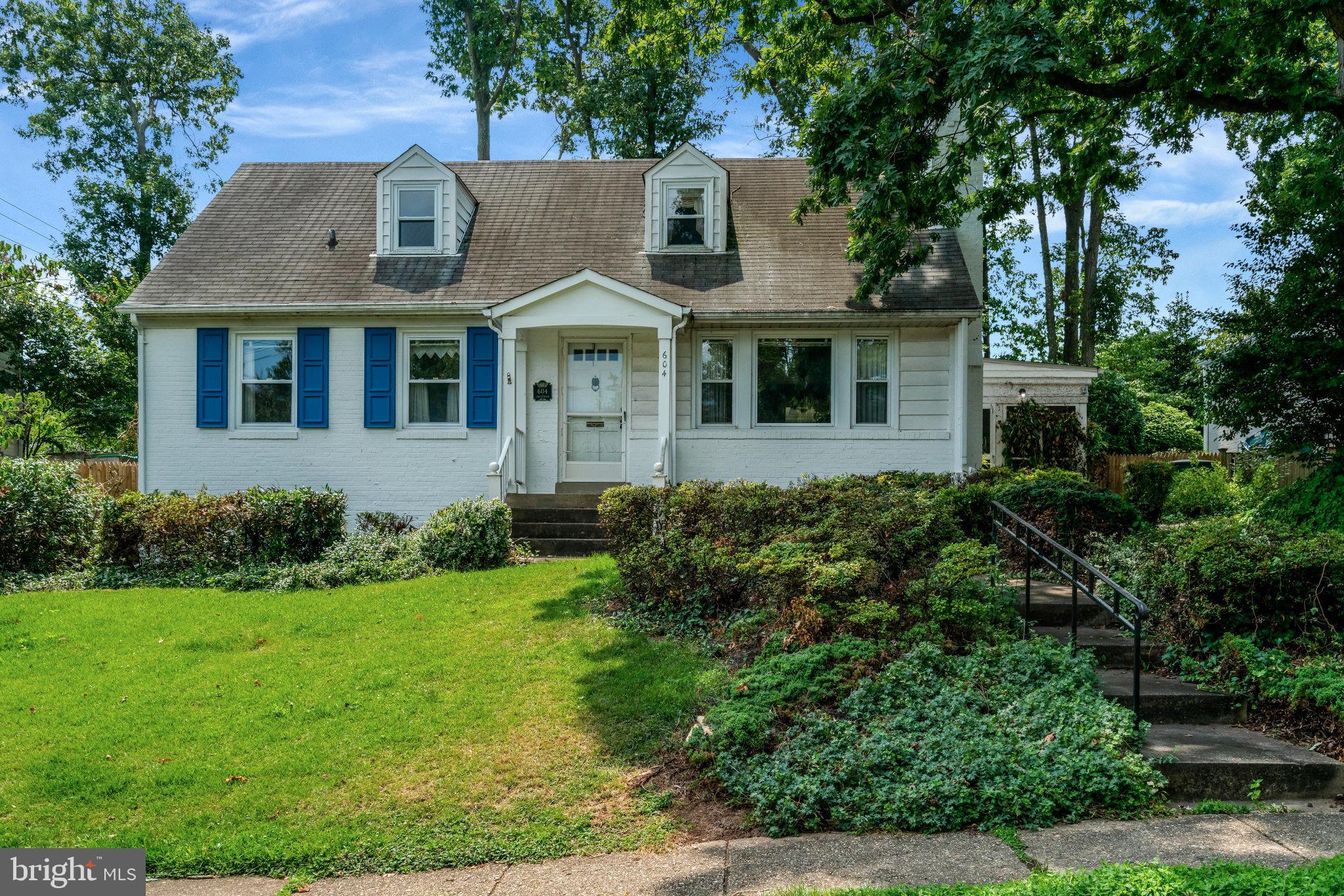 MONTICELLO PARK - Residential