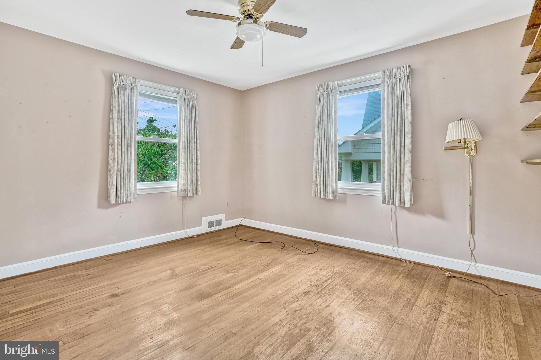 MONTICELLO PARK - Residential