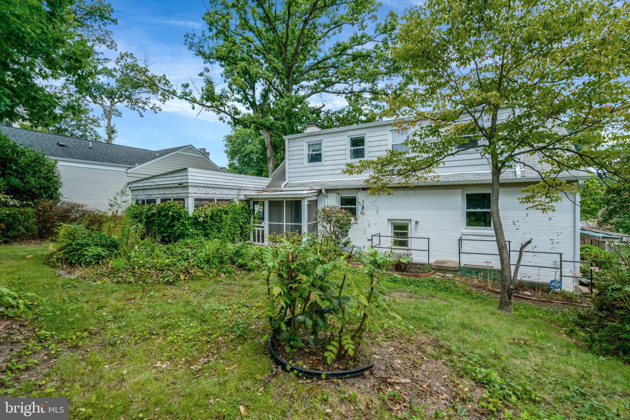 MONTICELLO PARK - Residential