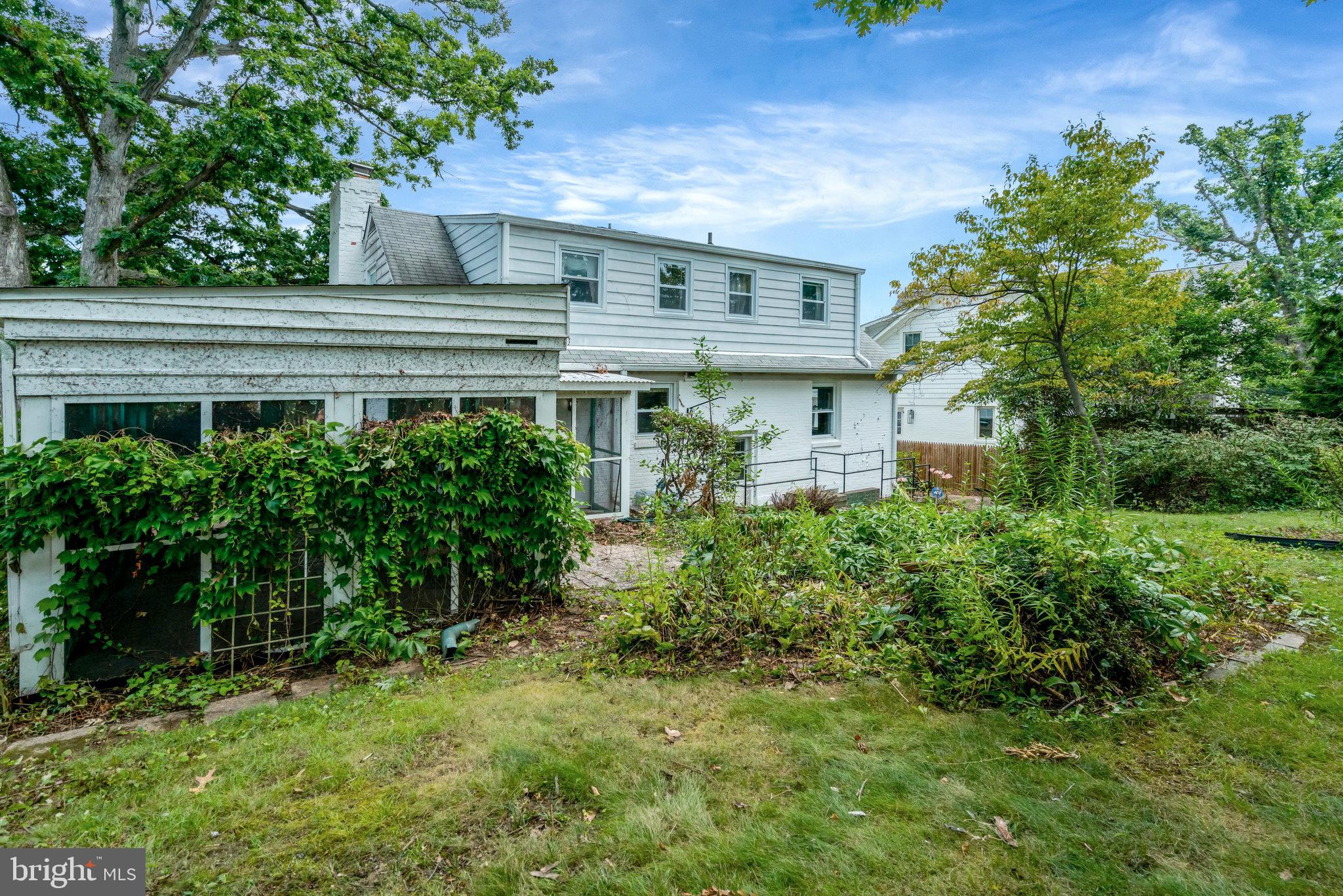 MONTICELLO PARK - Residential