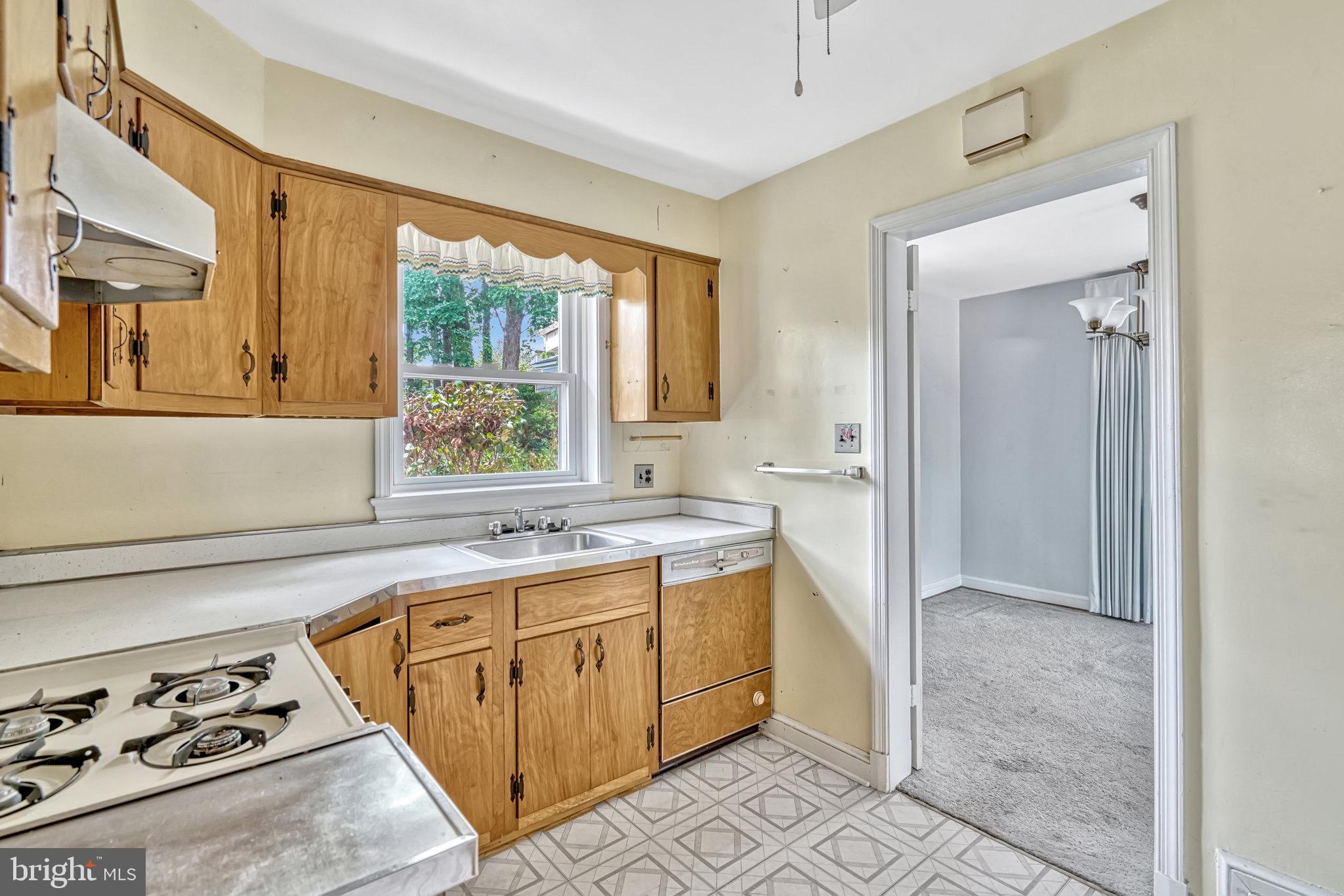 MONTICELLO PARK - Residential