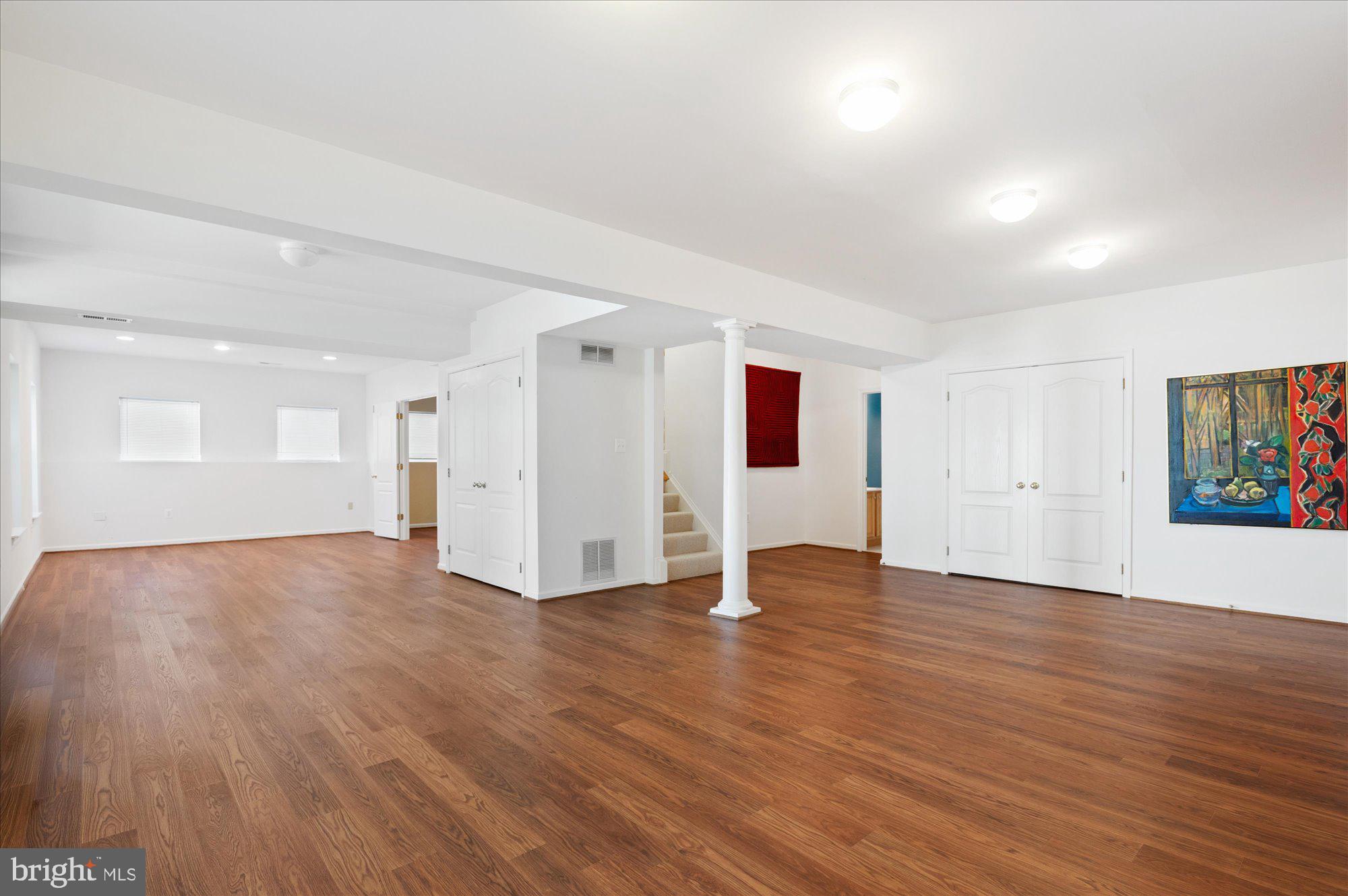 NORTH KENSINGTON - Residential