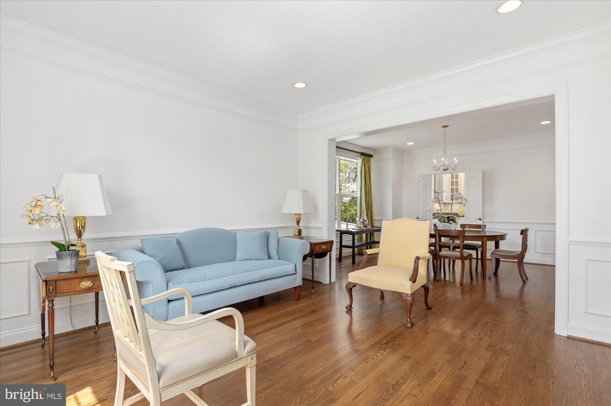 NORTH KENSINGTON - Residential