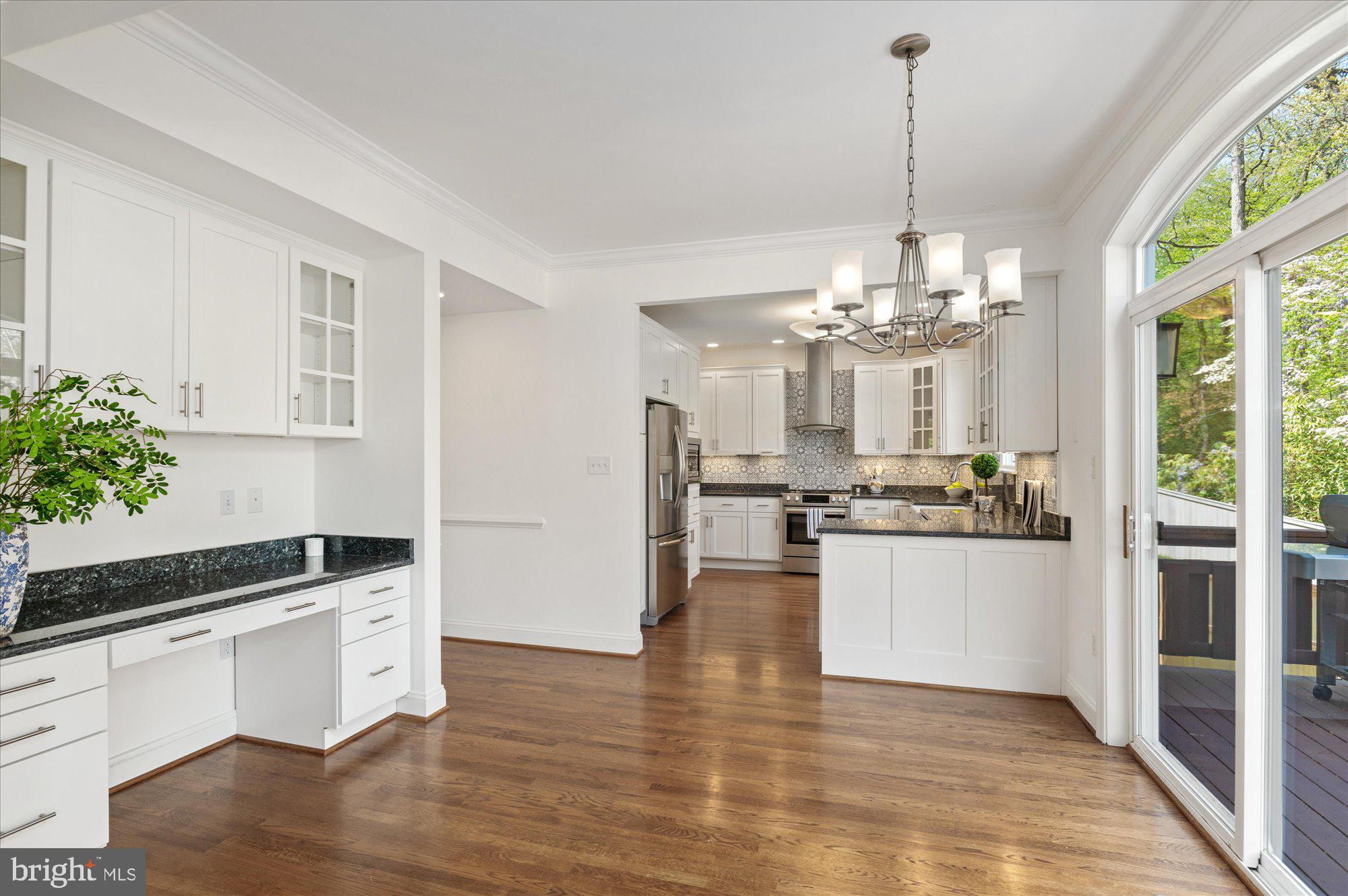 NORTH KENSINGTON - Residential