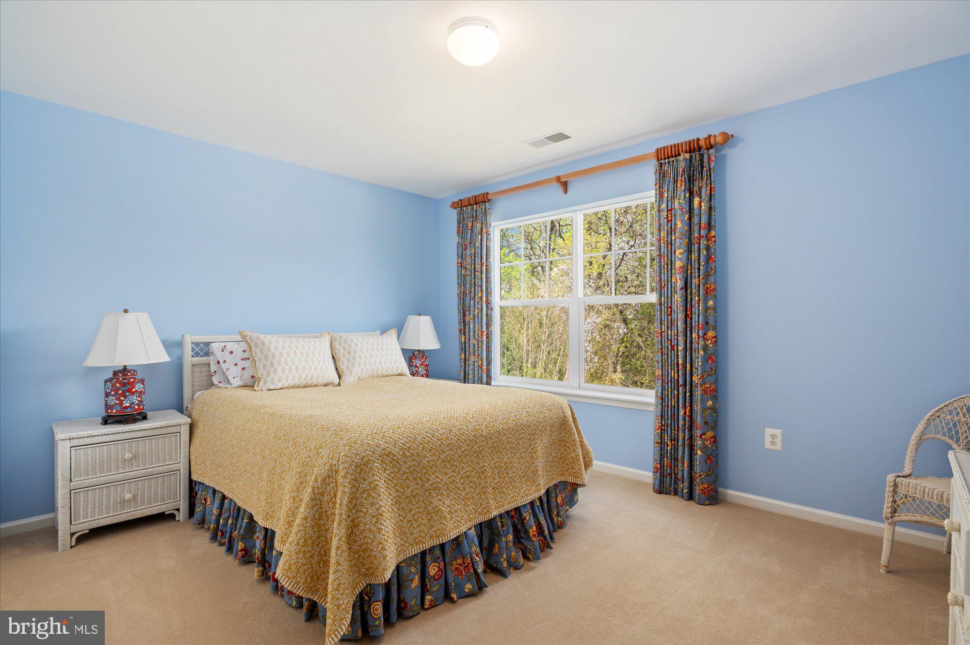 NORTH KENSINGTON - Residential