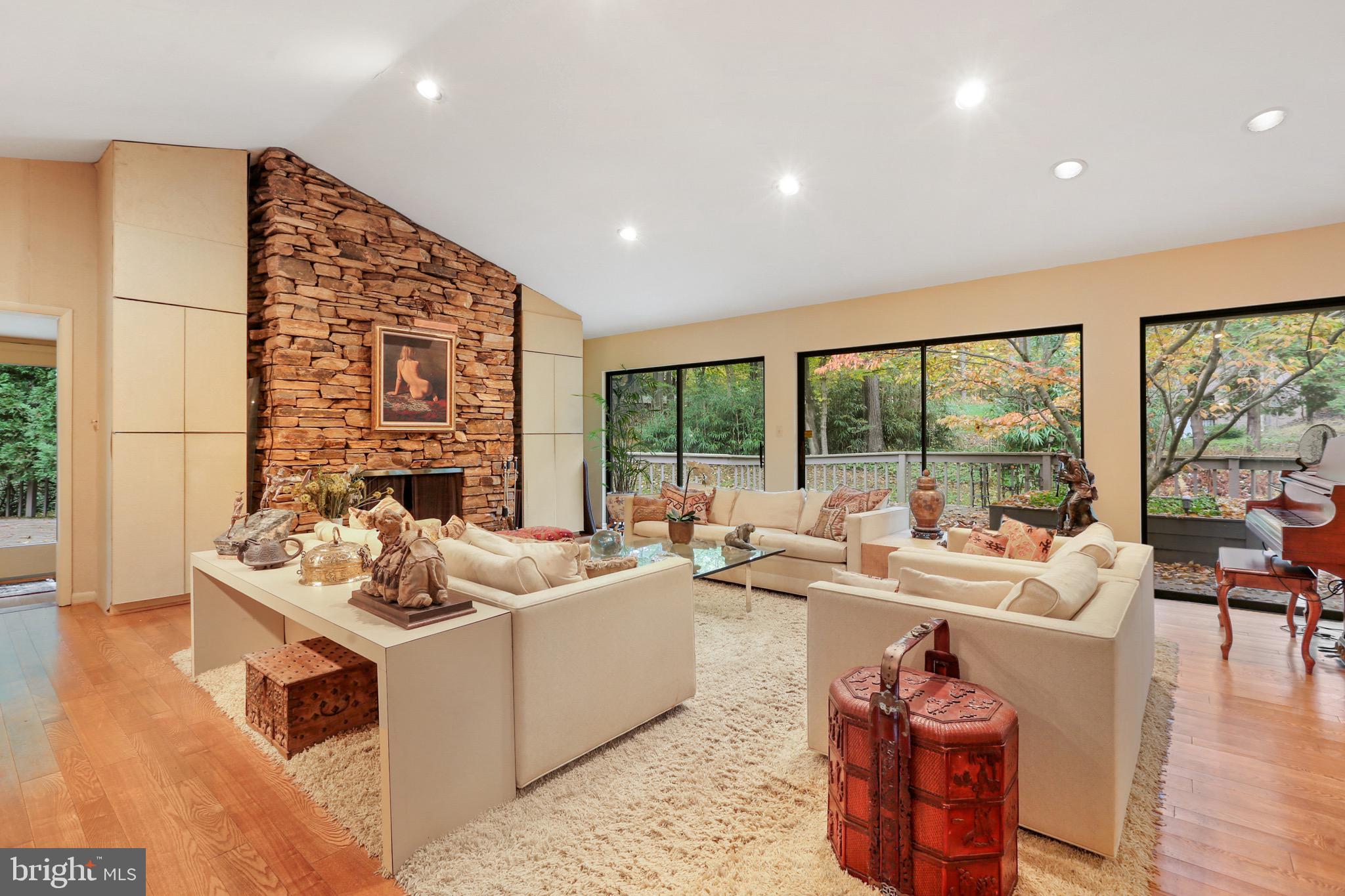 STEVENSON - Residential