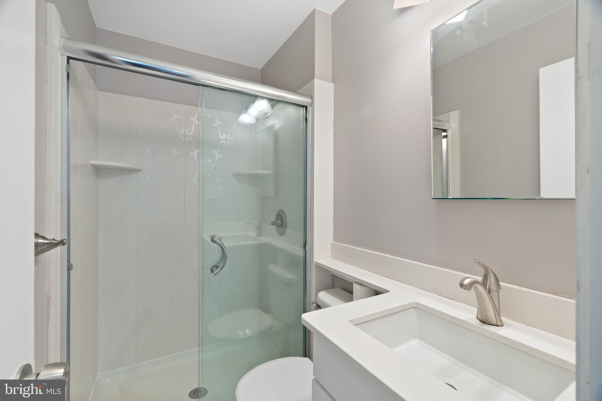 GLENFIELD MANOR - Residential Lease