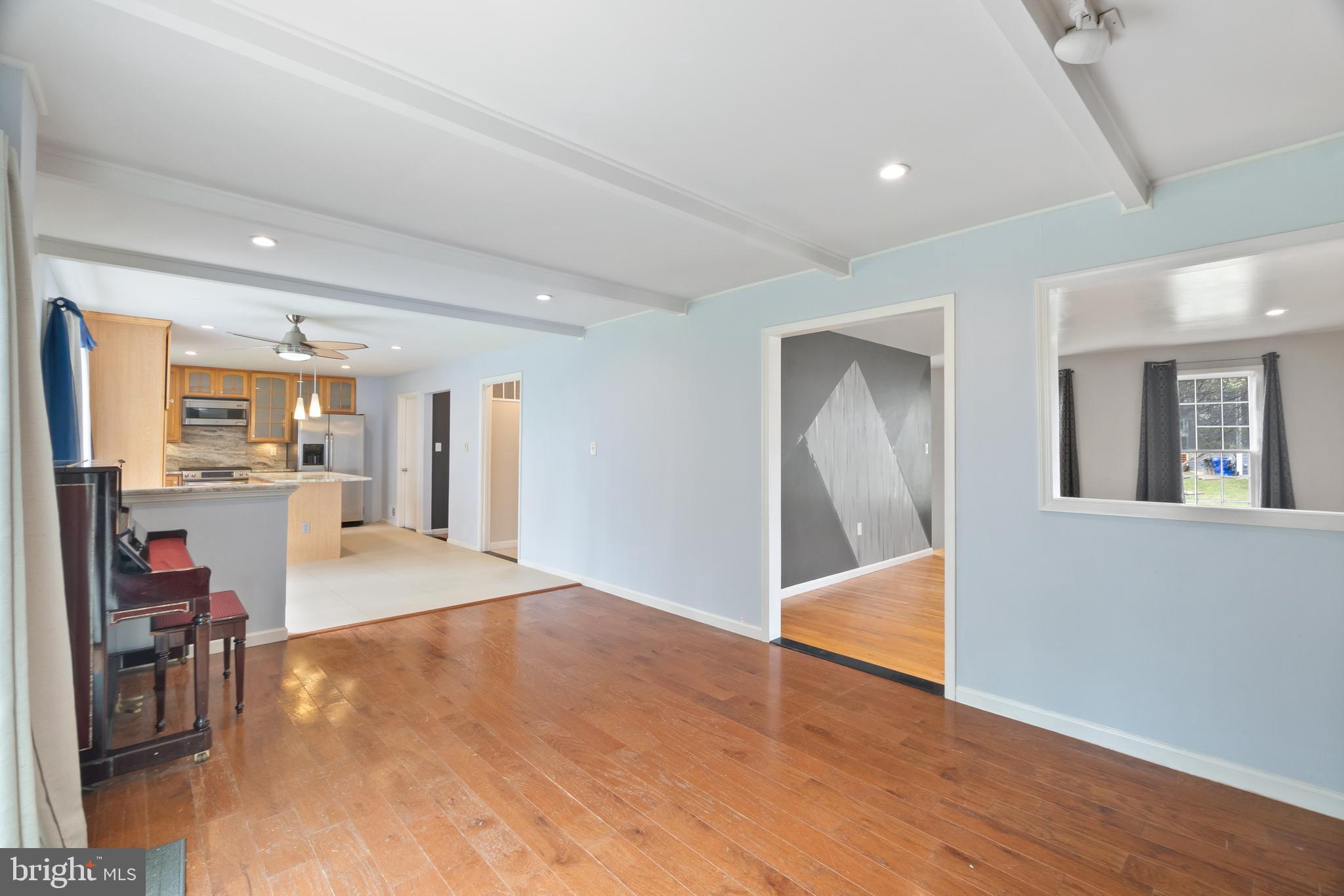 GLENFIELD MANOR - Residential Lease