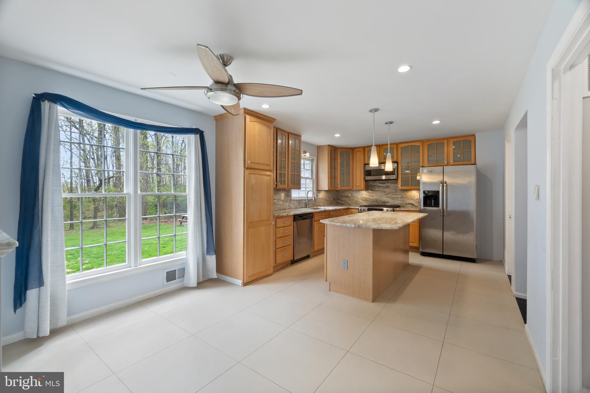 GLENFIELD MANOR - Residential Lease