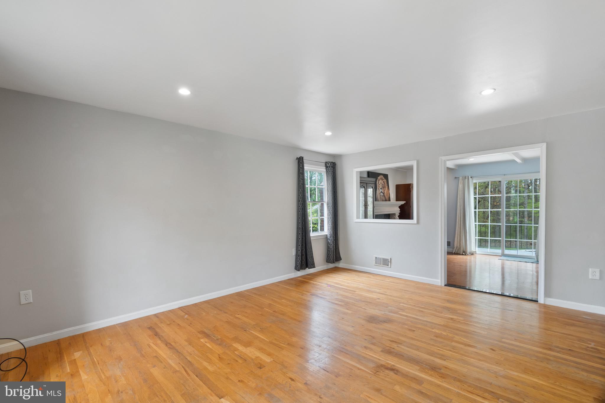 GLENFIELD MANOR - Residential Lease