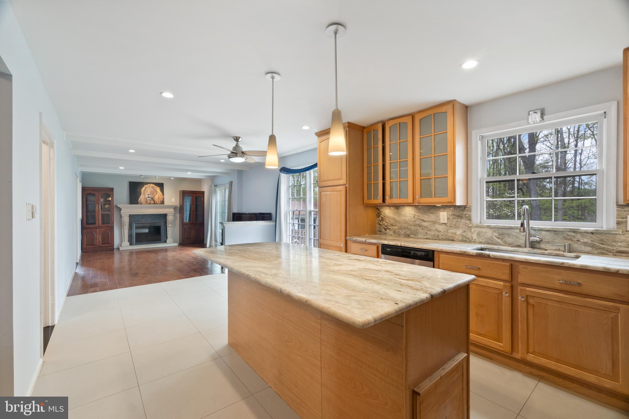 GLENFIELD MANOR - Residential Lease