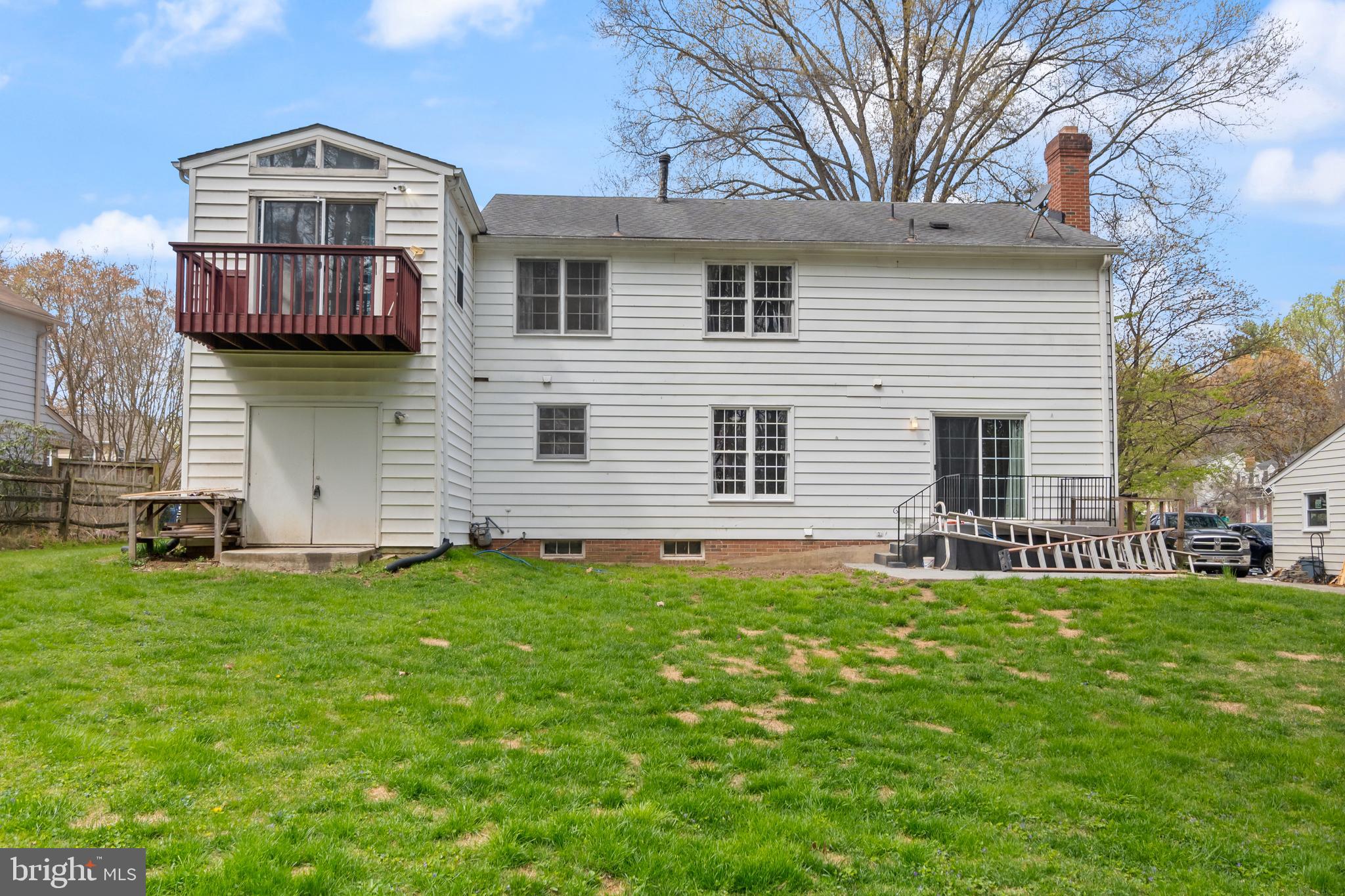 GLENFIELD MANOR - Residential Lease