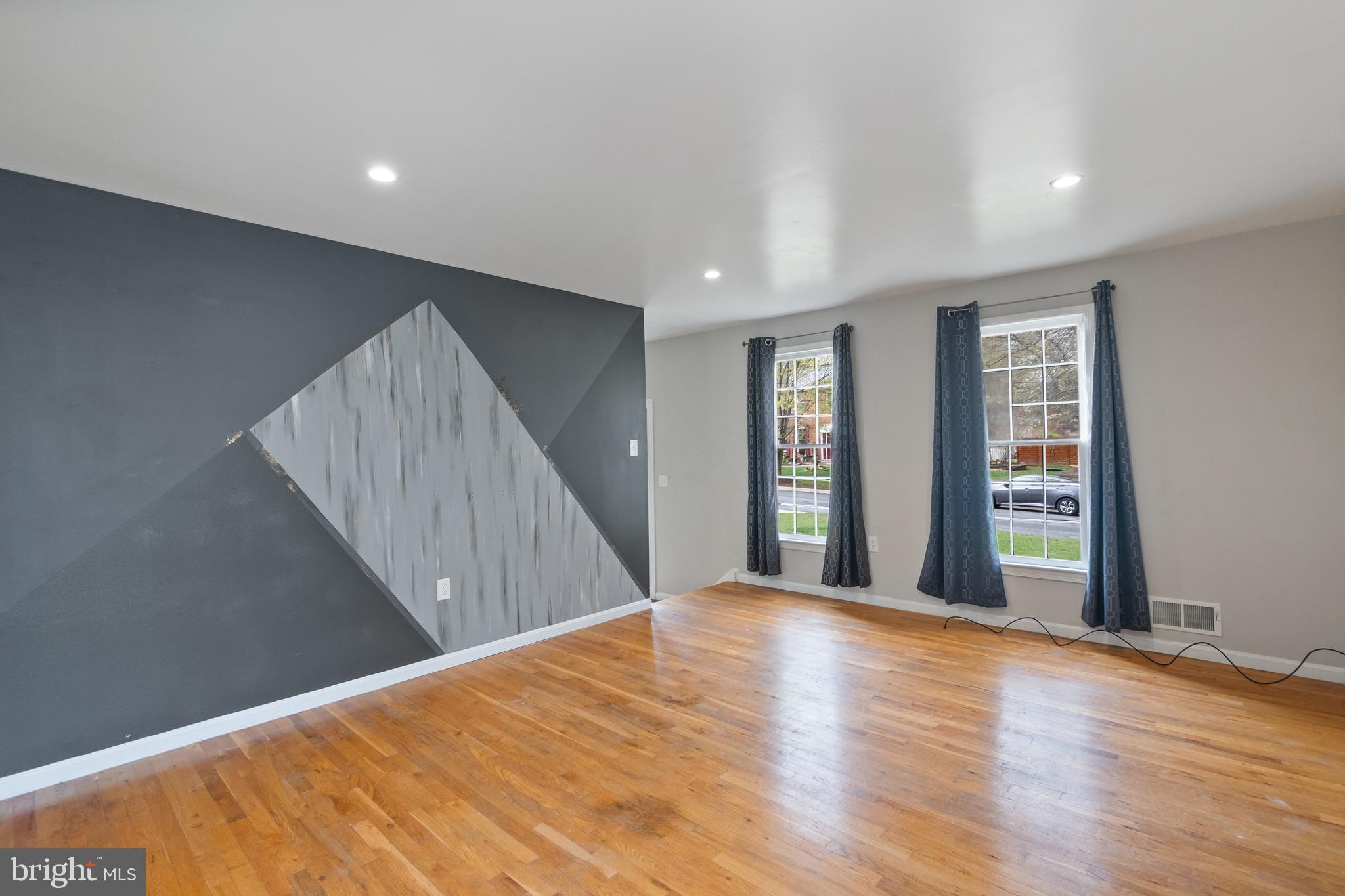 GLENFIELD MANOR - Residential Lease