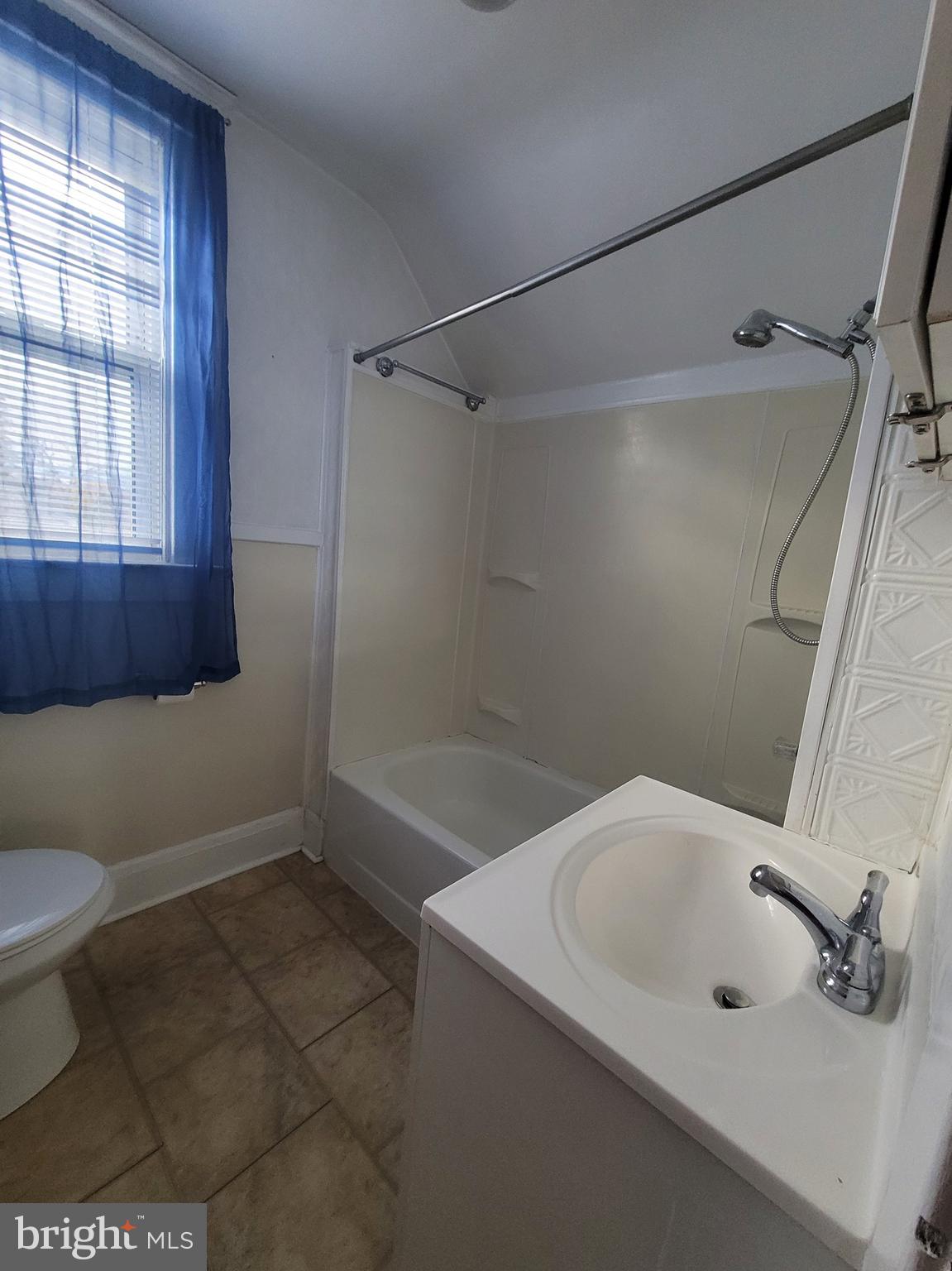 OVERLEA - Residential Lease