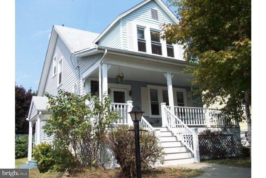 2nd Floor Apartment --- Excellent condition --- 1 Bedroom --- 1 Full Bathroom --- Window air conditioning available; Ceiling fans --- Tenant responsible for utilities --- No Pets --- No Smoking of any kind ---  Tenant qualifications:  Monthly income of 3 times the monthly rent; Good credit which is preferably in the 700s; Good references.
