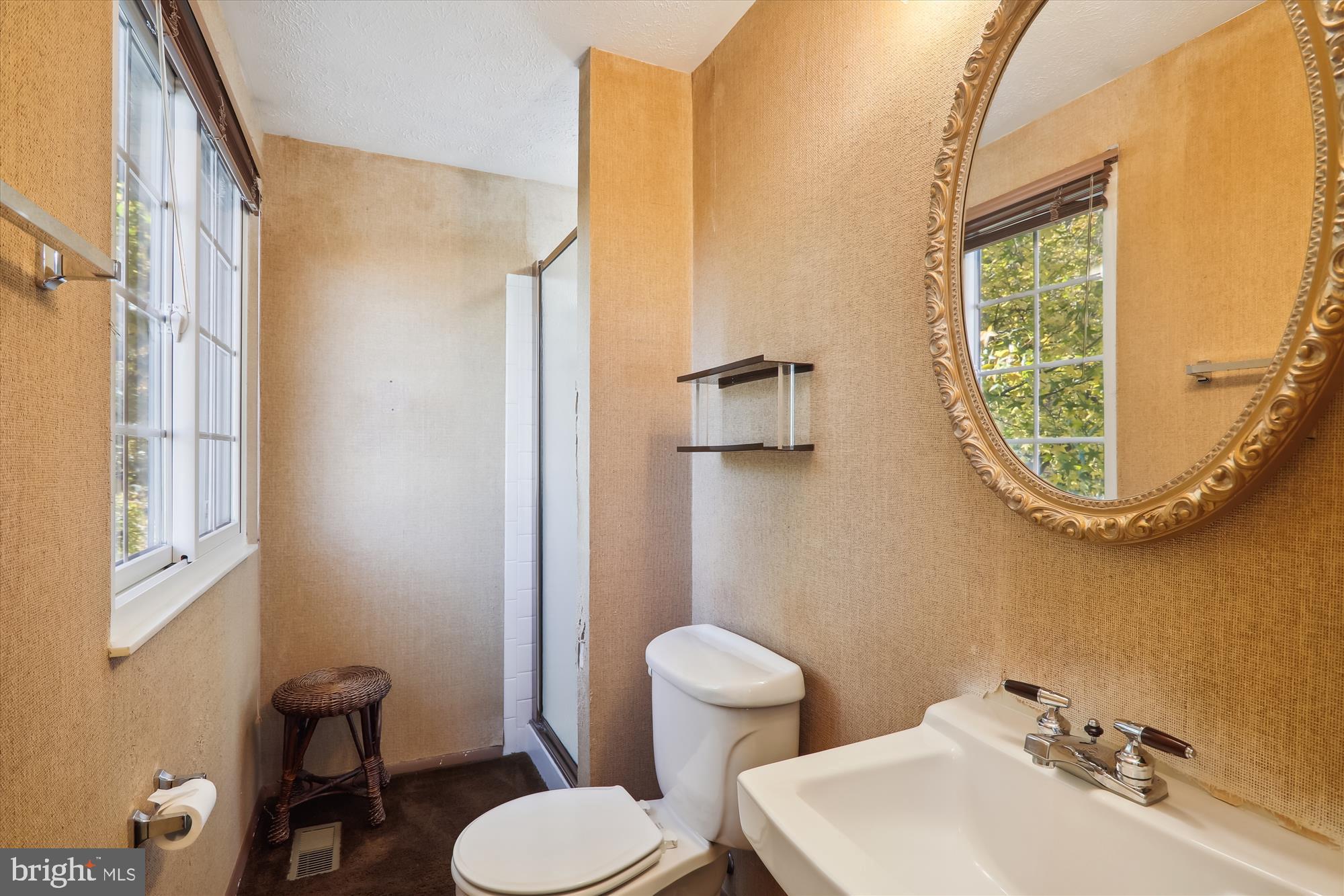 CHARLENE - Residential