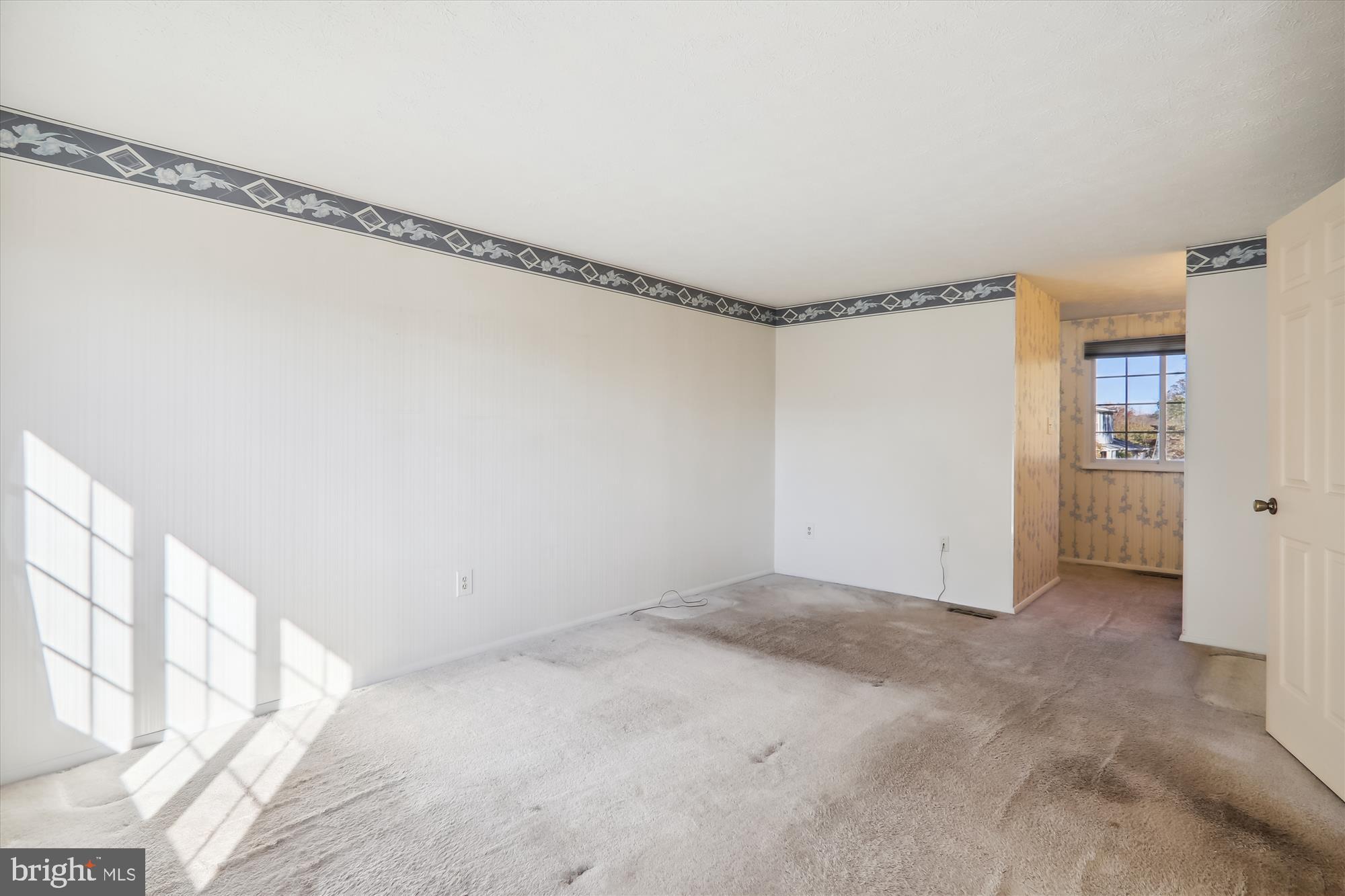 CHARLENE - Residential