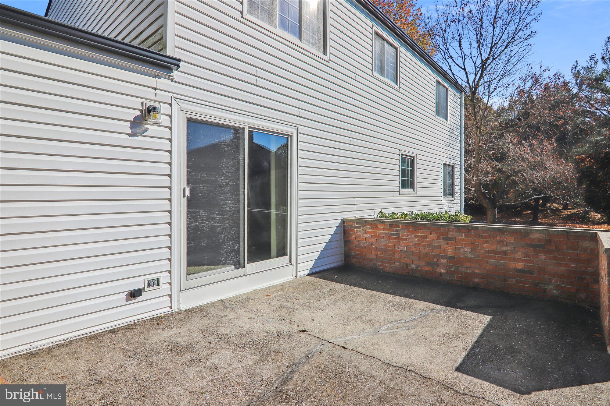 CHARLENE - Residential