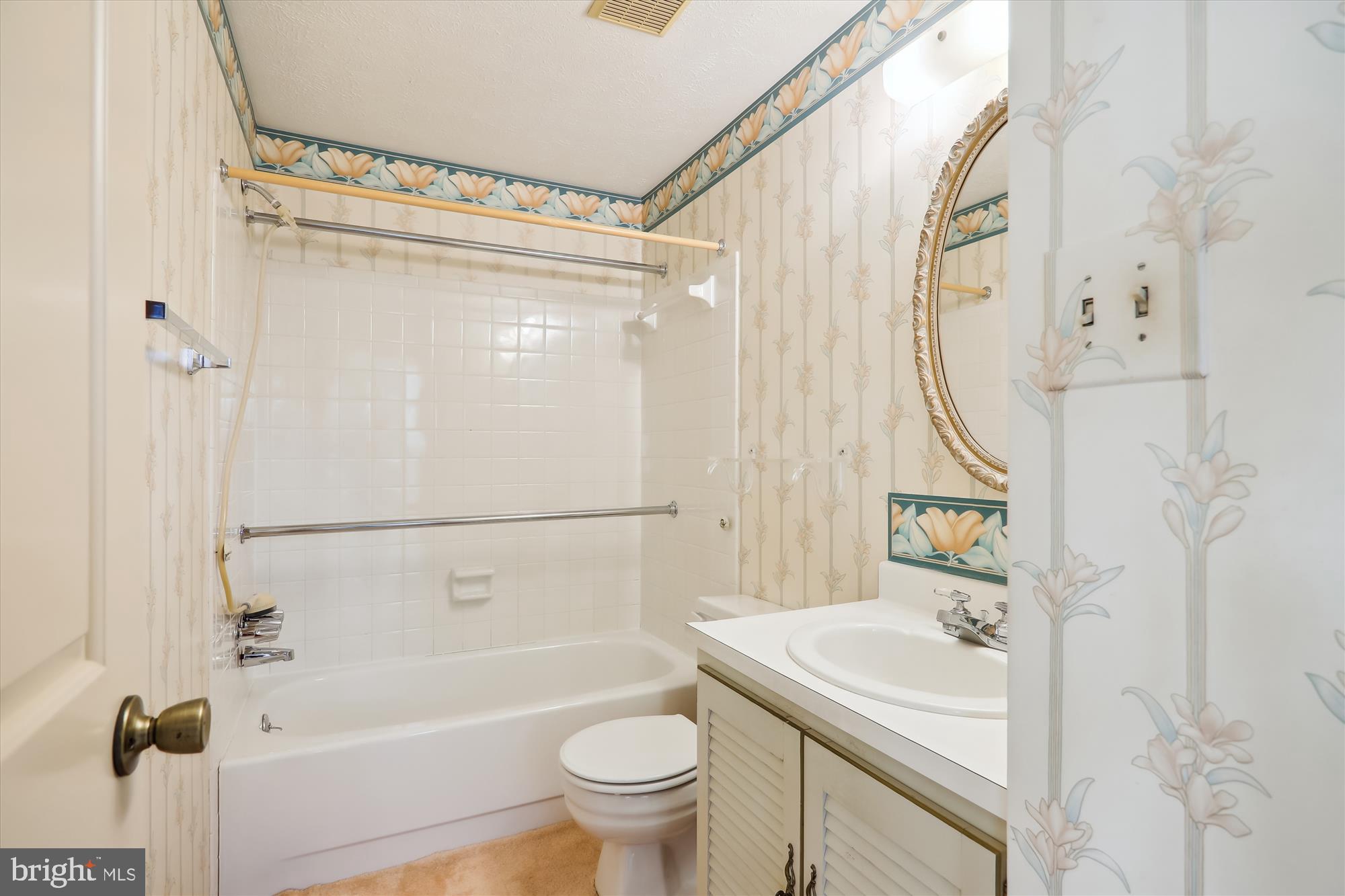 CHARLENE - Residential