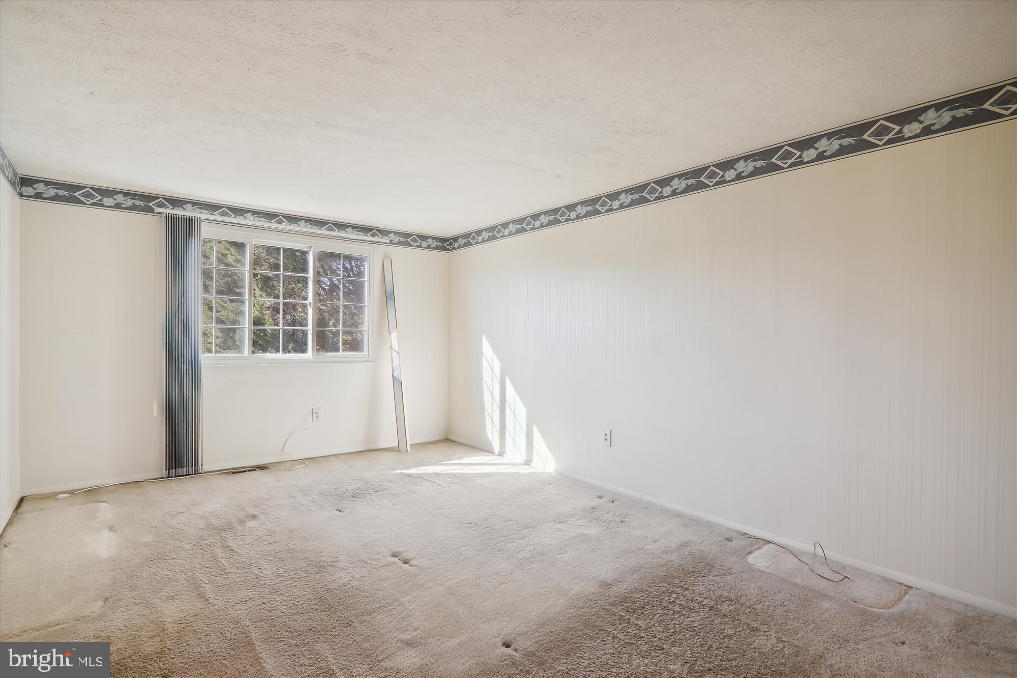 CHARLENE - Residential