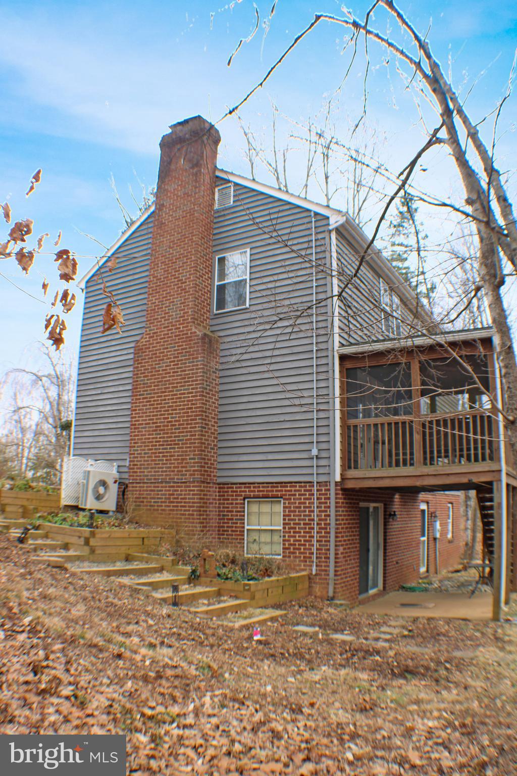 NORTH PINES - Residential Lease