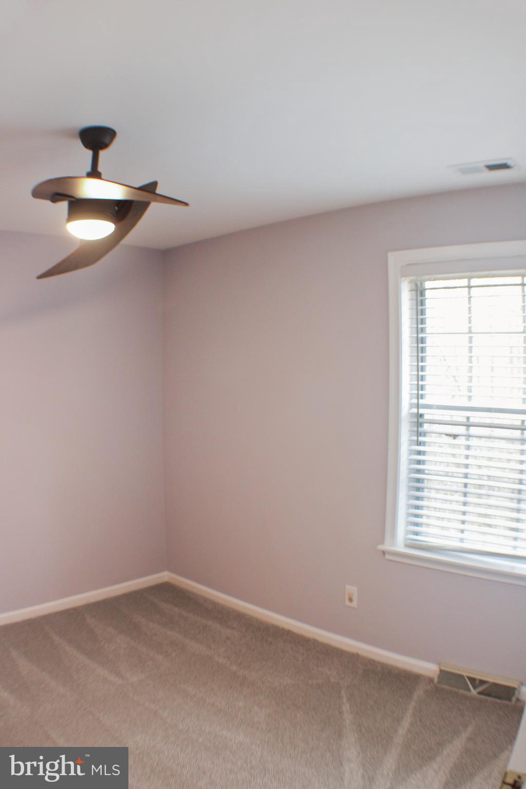 NORTH PINES - Residential Lease