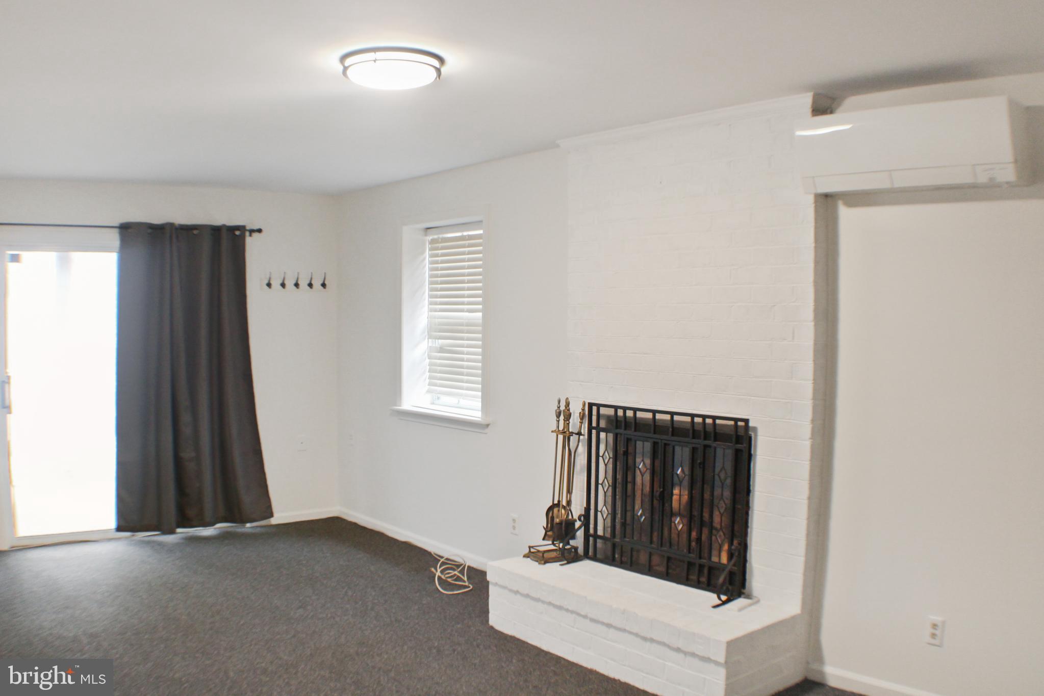 NORTH PINES - Residential Lease