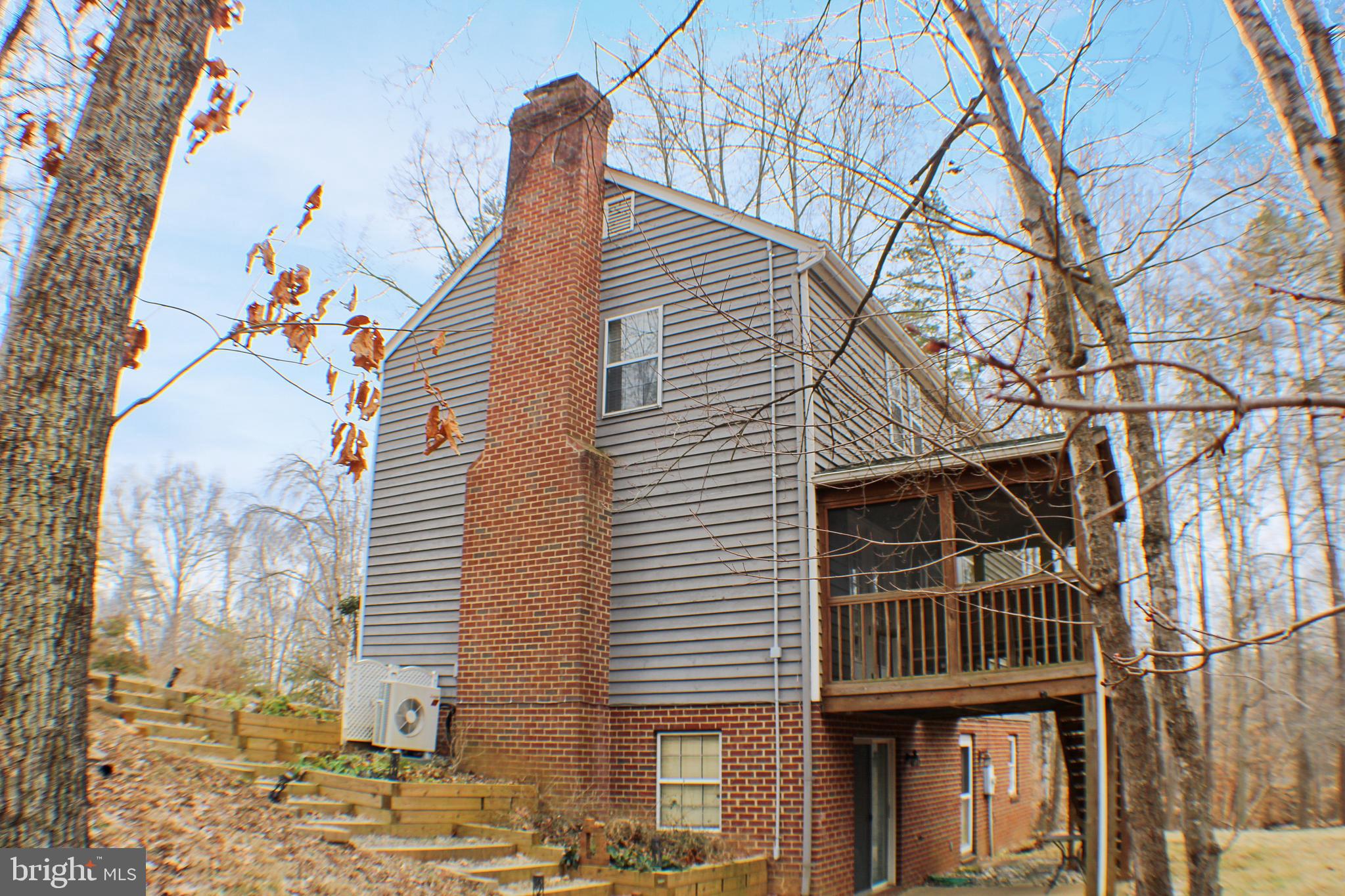 NORTH PINES - Residential Lease