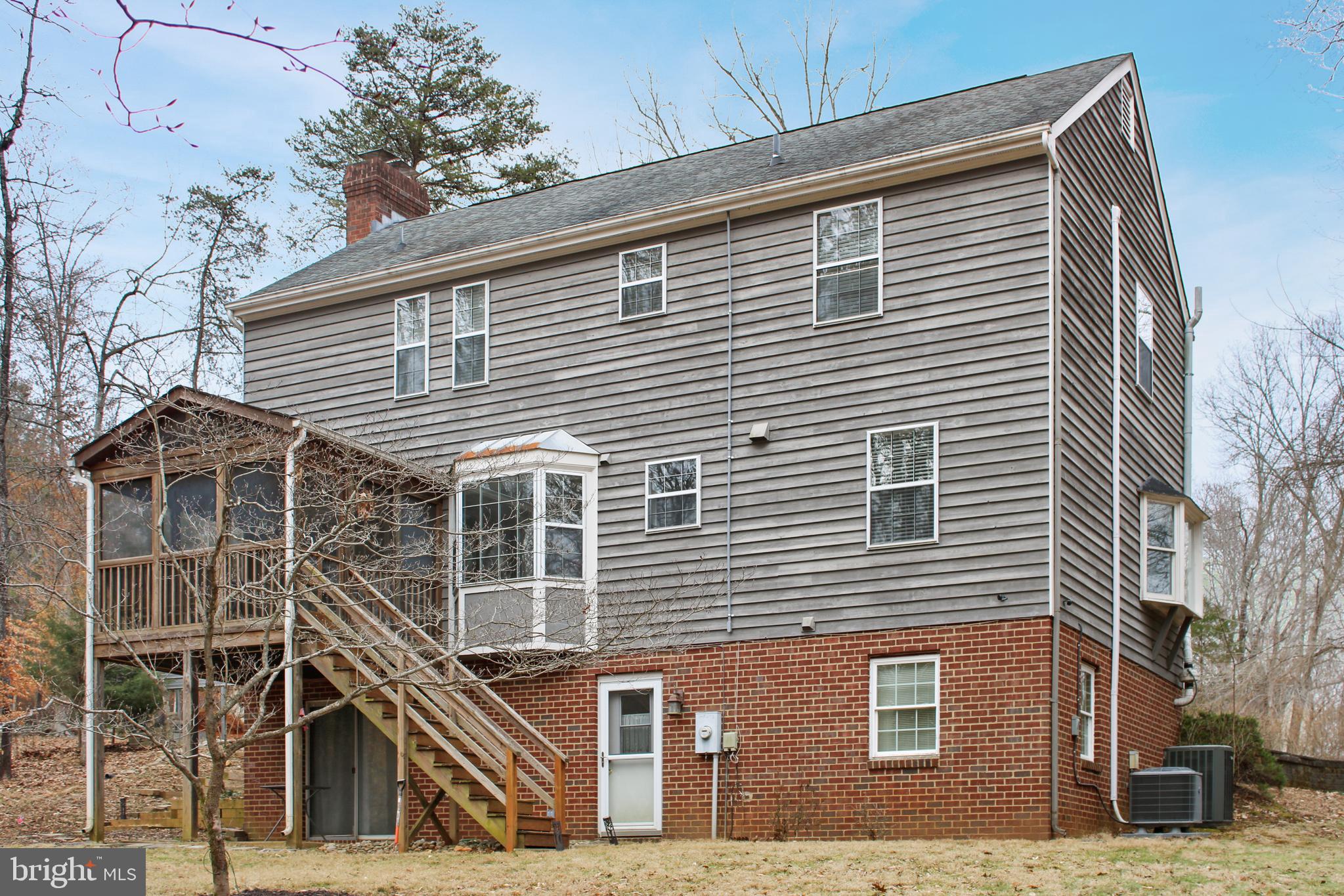 NORTH PINES - Residential Lease