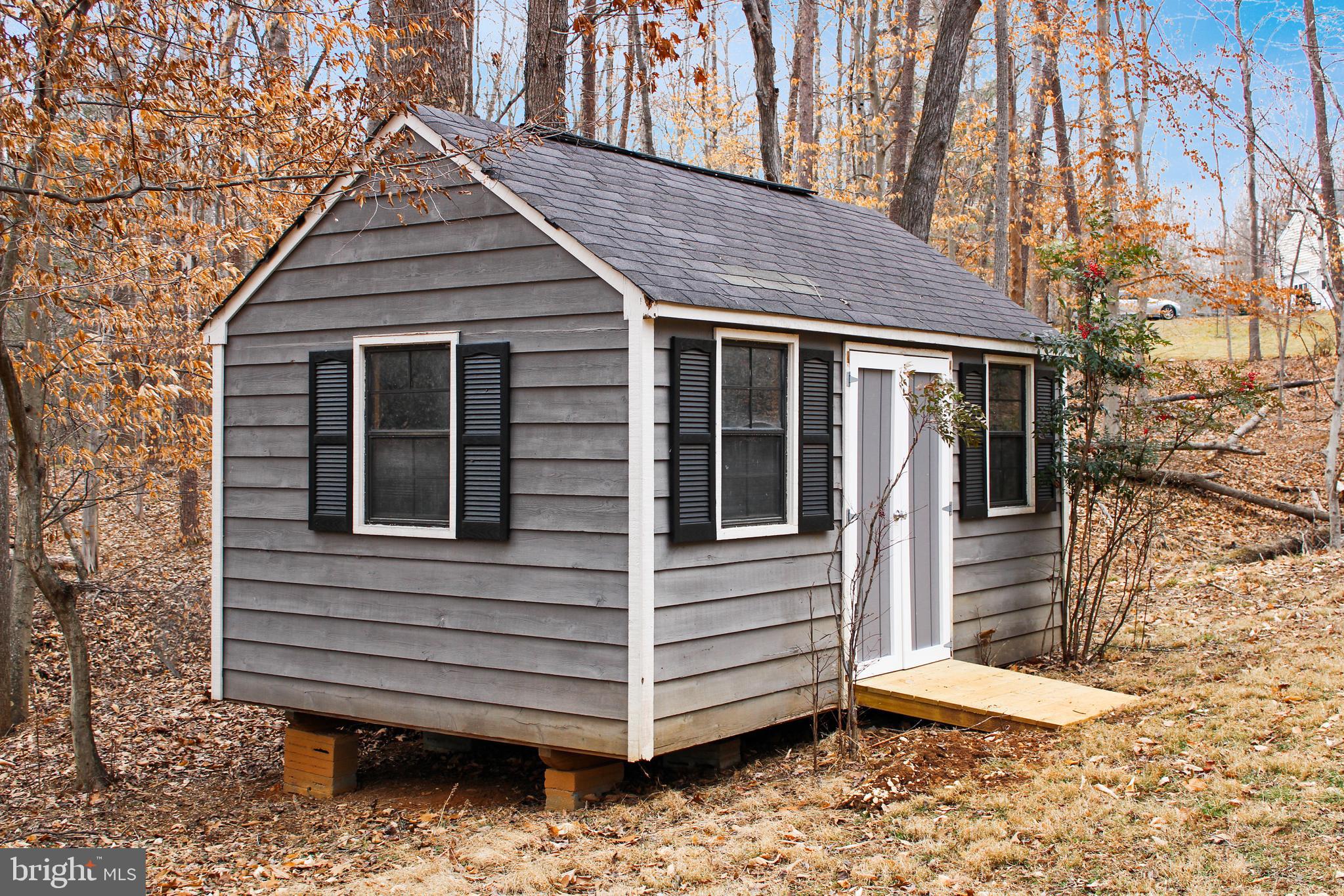 NORTH PINES - Residential Lease